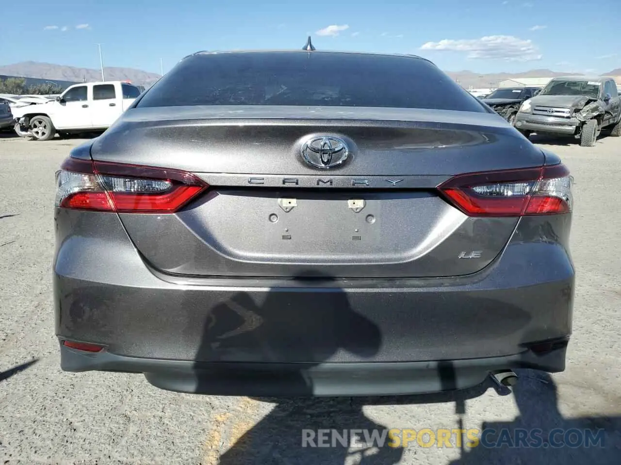 6 Фотография поврежденного автомобиля 4T1C11AK2MU453417 TOYOTA CAMRY 2021