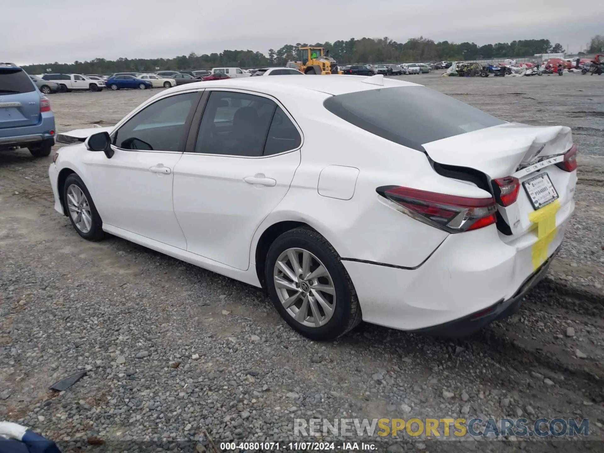 3 Photograph of a damaged car 4T1C11AK2MU545501 TOYOTA CAMRY 2021