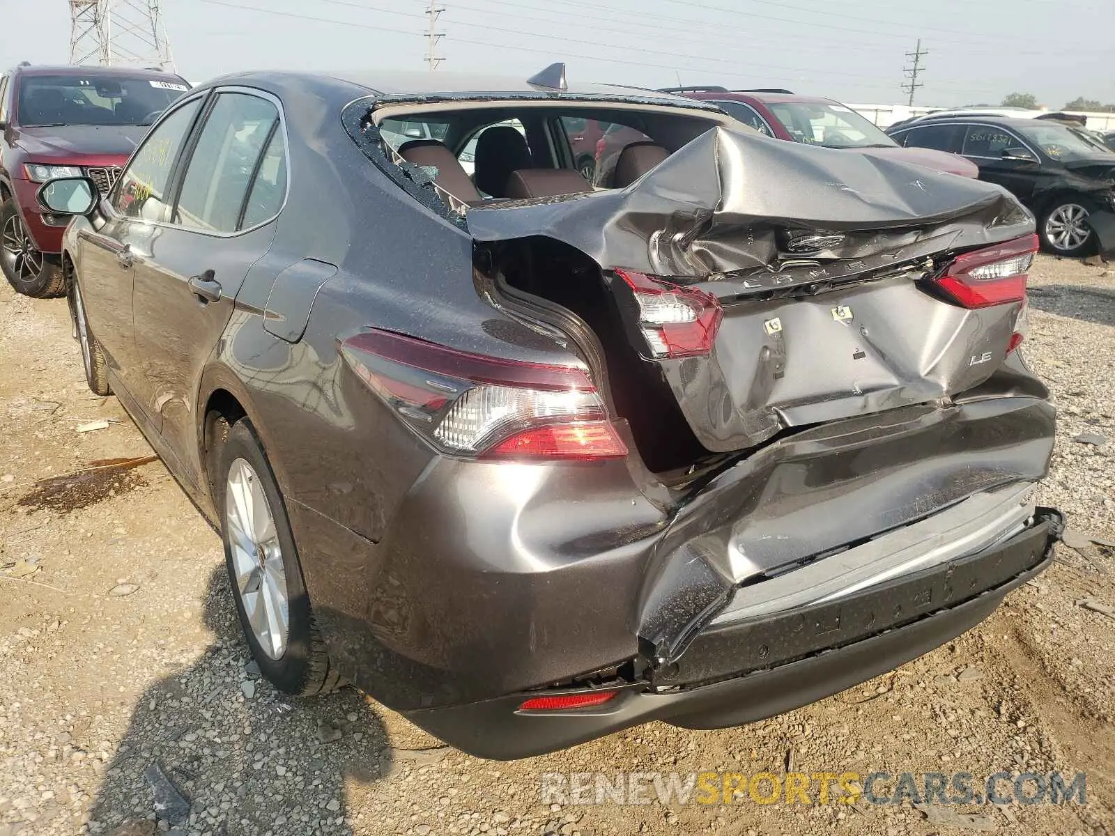 3 Photograph of a damaged car 4T1C11AK2MU576277 TOYOTA CAMRY 2021
