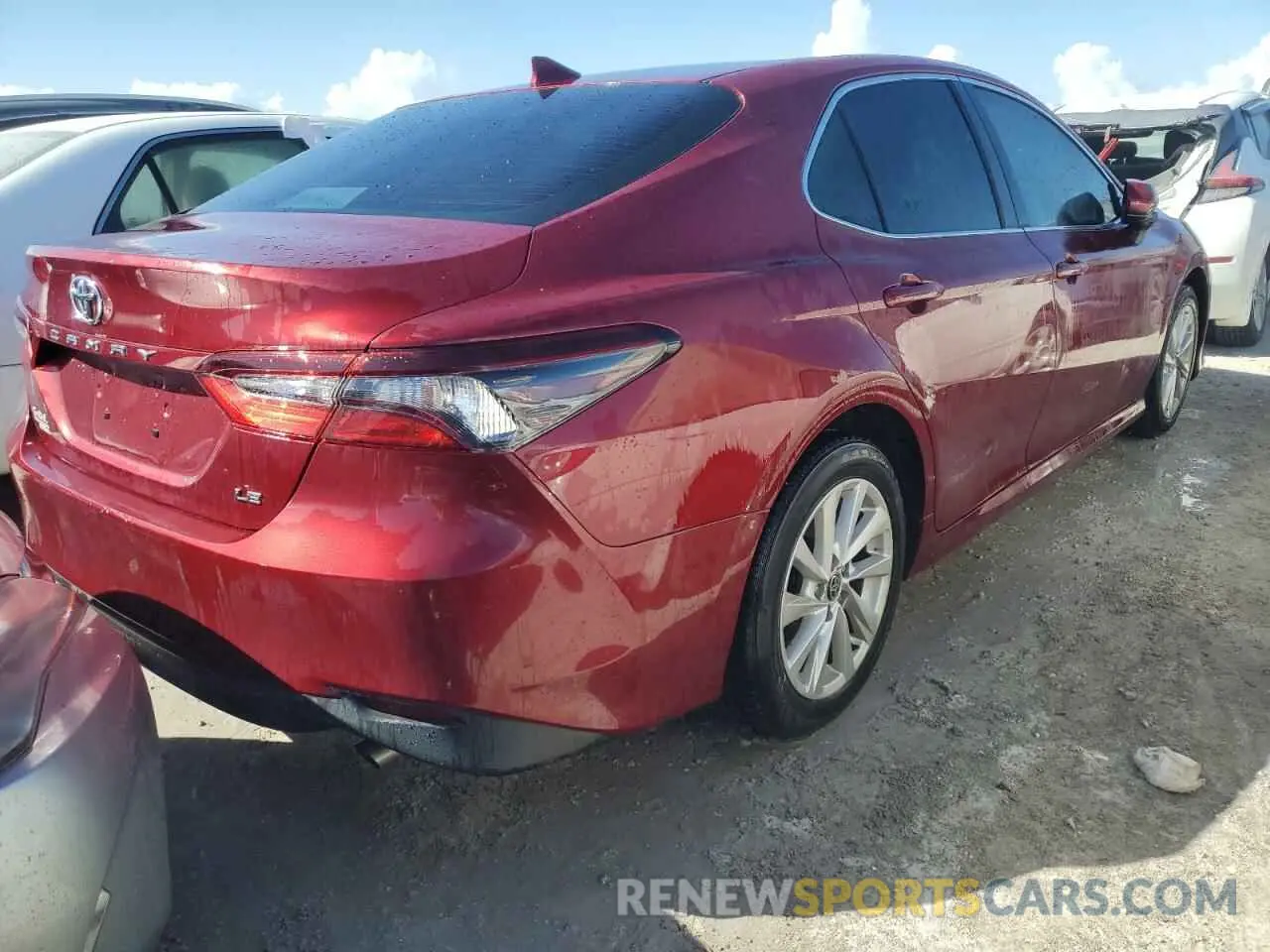 3 Photograph of a damaged car 4T1C11AK3MU457783 TOYOTA CAMRY 2021