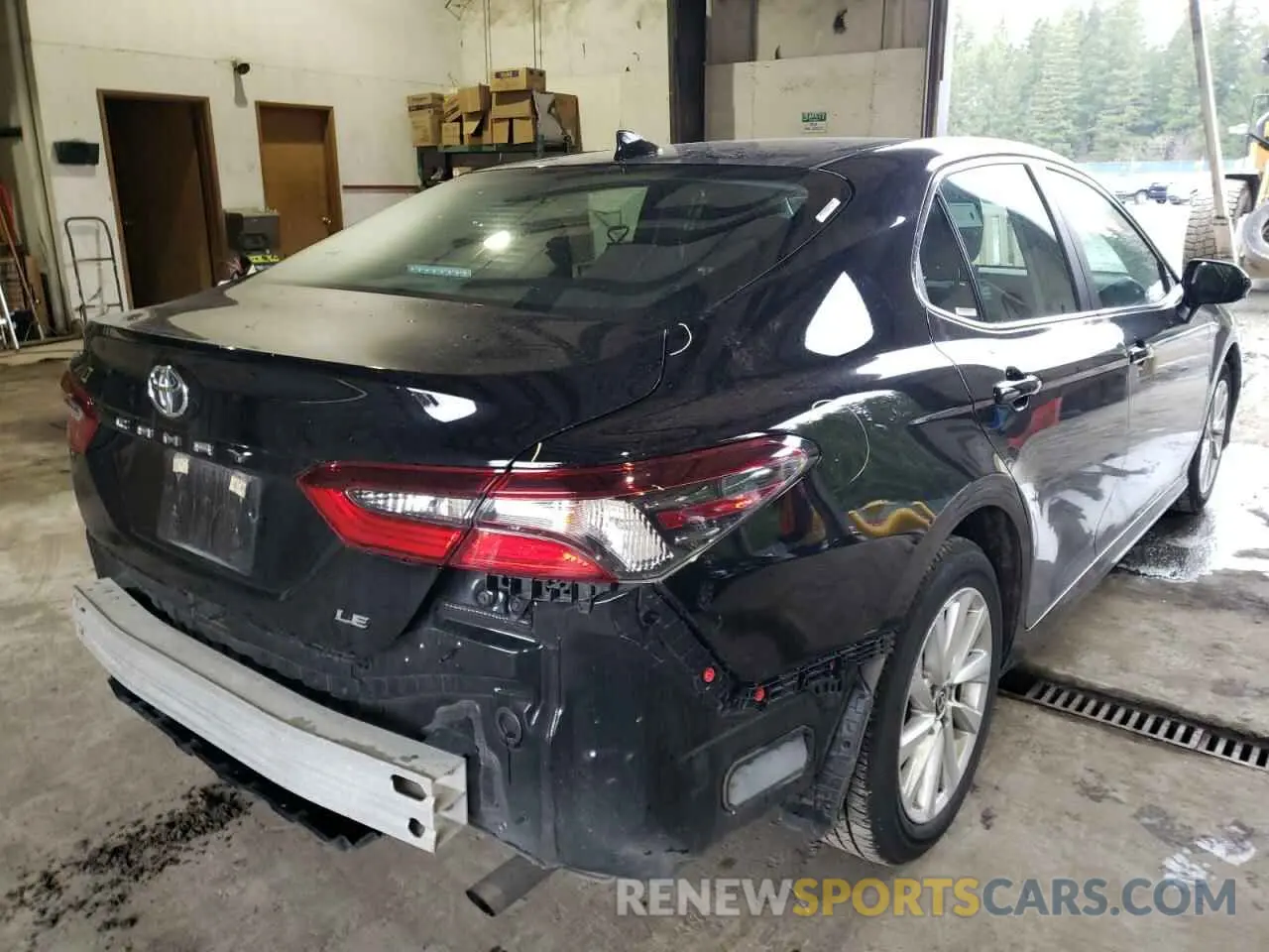 4 Photograph of a damaged car 4T1C11AK3MU556572 TOYOTA CAMRY 2021