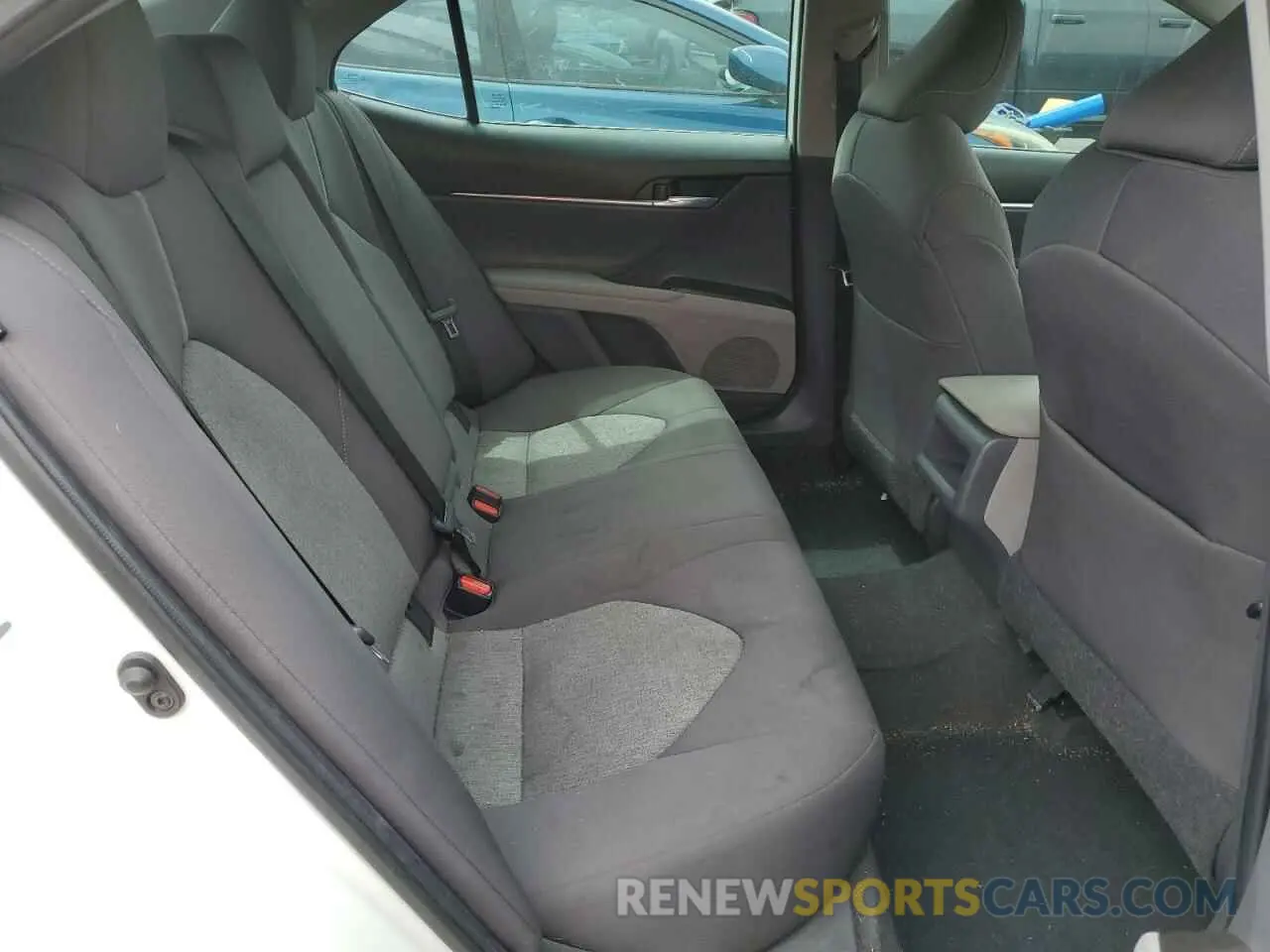 10 Photograph of a damaged car 4T1C11AK4MU473586 TOYOTA CAMRY 2021