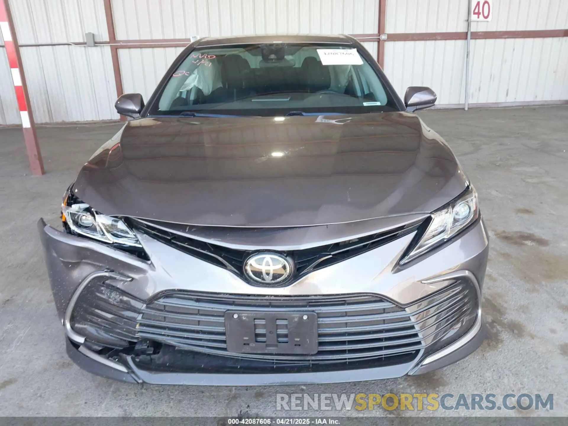 12 Фотография поврежденного автомобиля 4T1C11AK4MU532605 TOYOTA CAMRY 2021