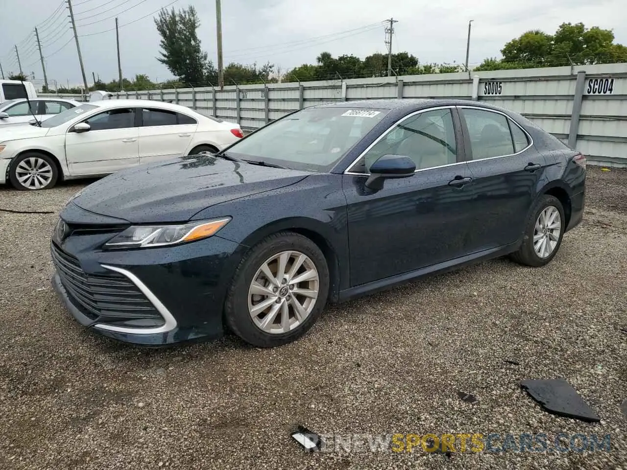 1 Фотография поврежденного автомобиля 4T1C11AK4MU535844 TOYOTA CAMRY 2021