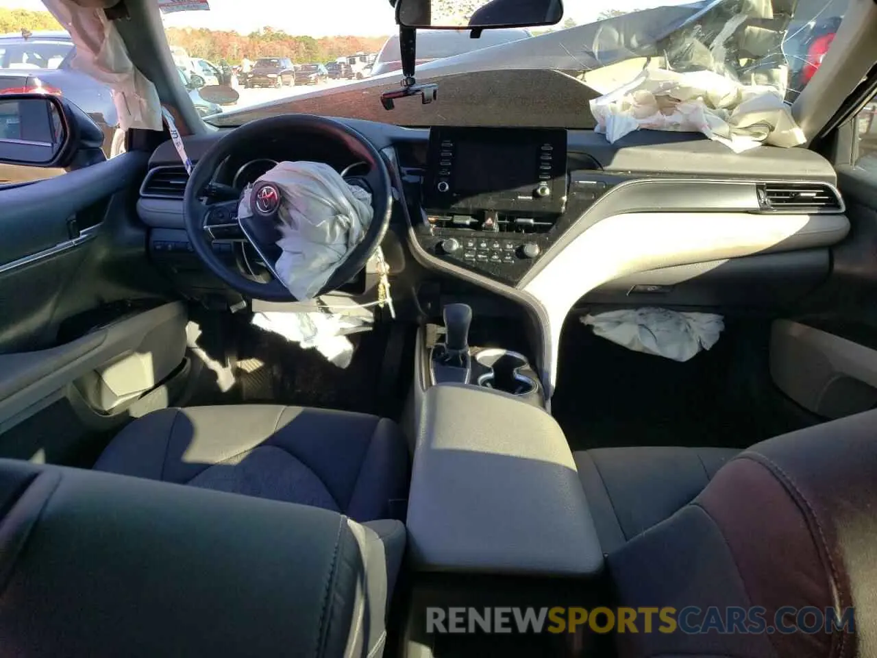 8 Photograph of a damaged car 4T1C11AK4MU544933 TOYOTA CAMRY 2021