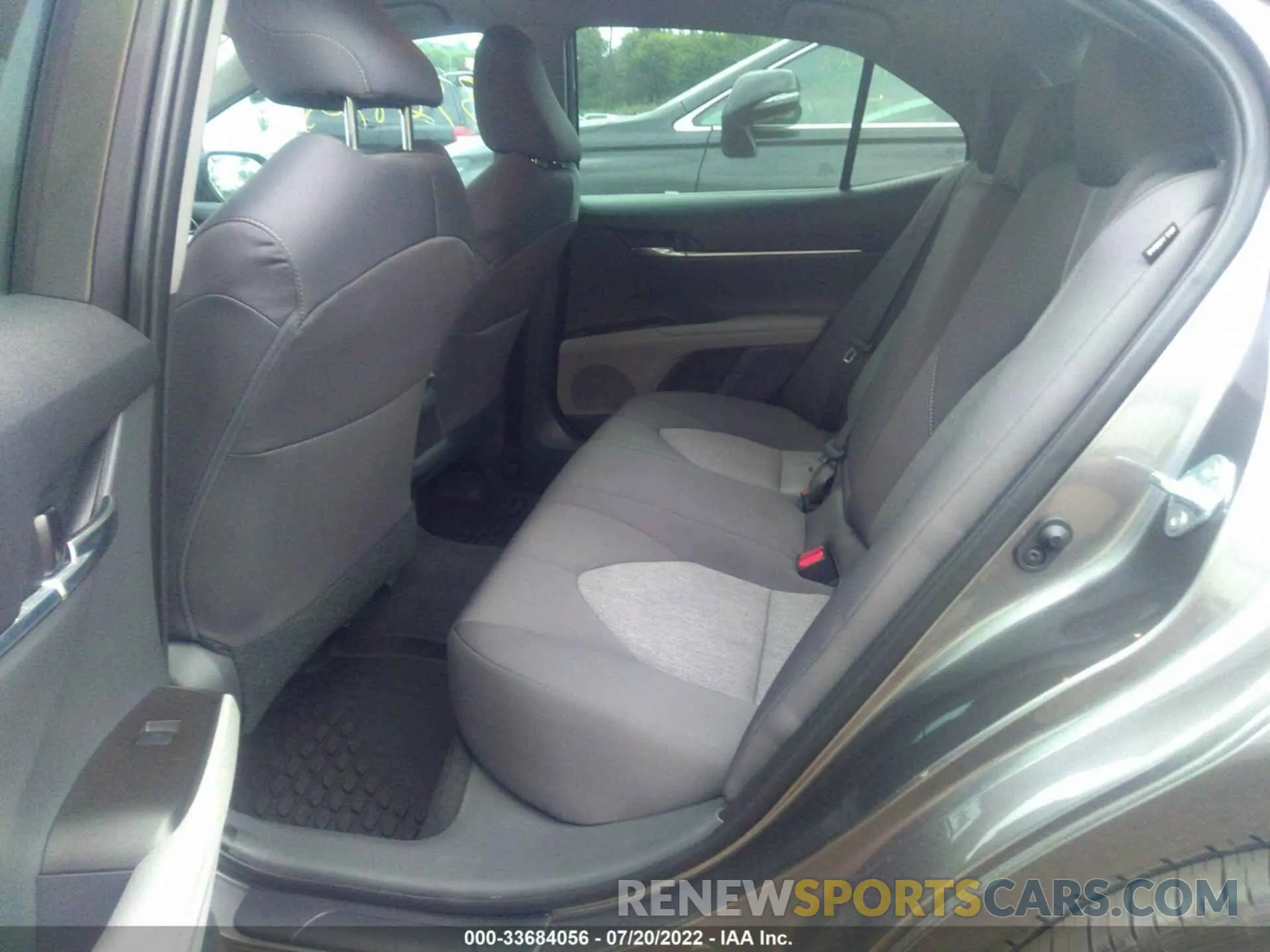 8 Фотография поврежденного автомобиля 4T1C11AK4MU570738 TOYOTA CAMRY 2021