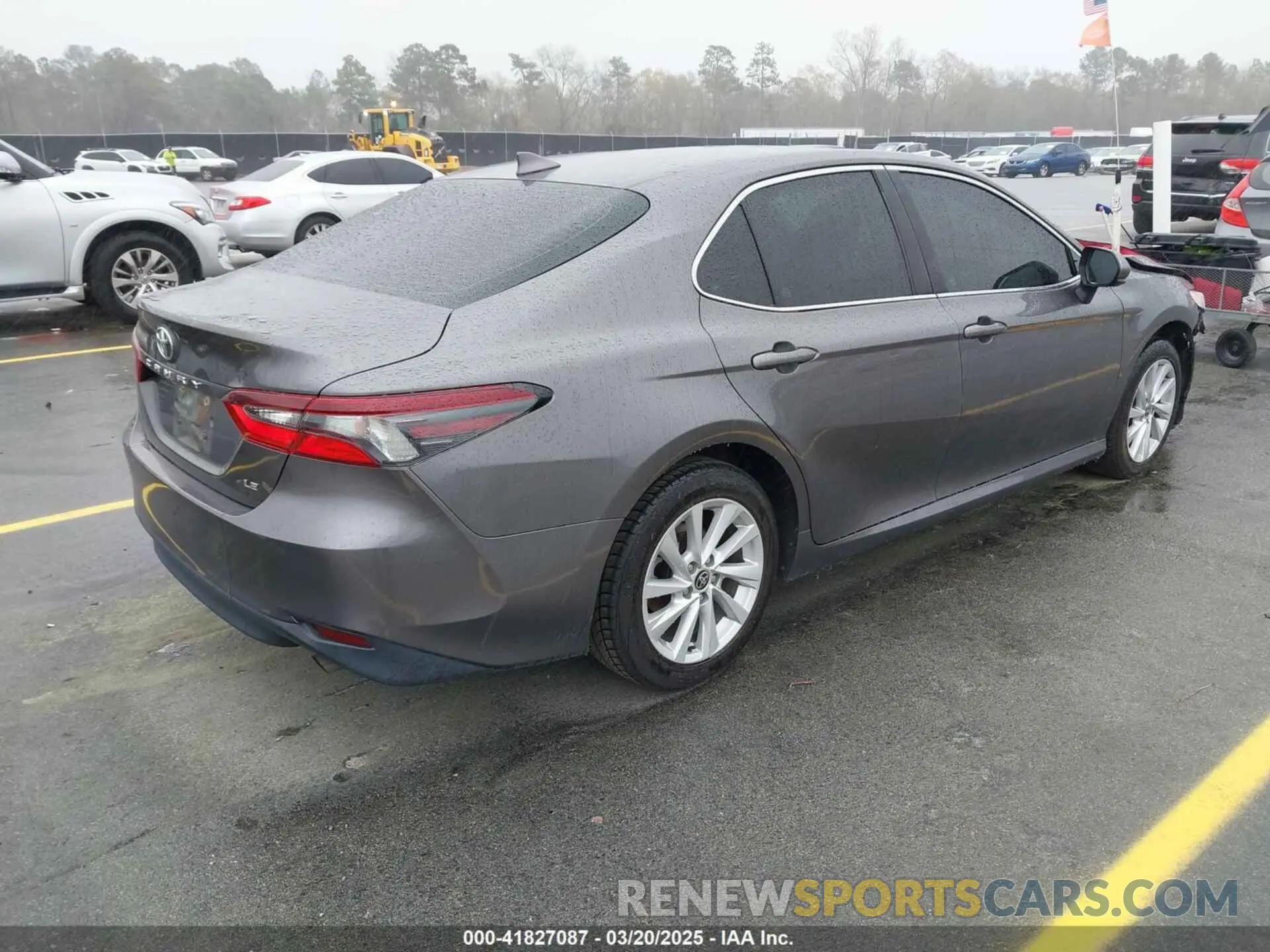 4 Photograph of a damaged car 4T1C11AK4MU577897 TOYOTA CAMRY 2021