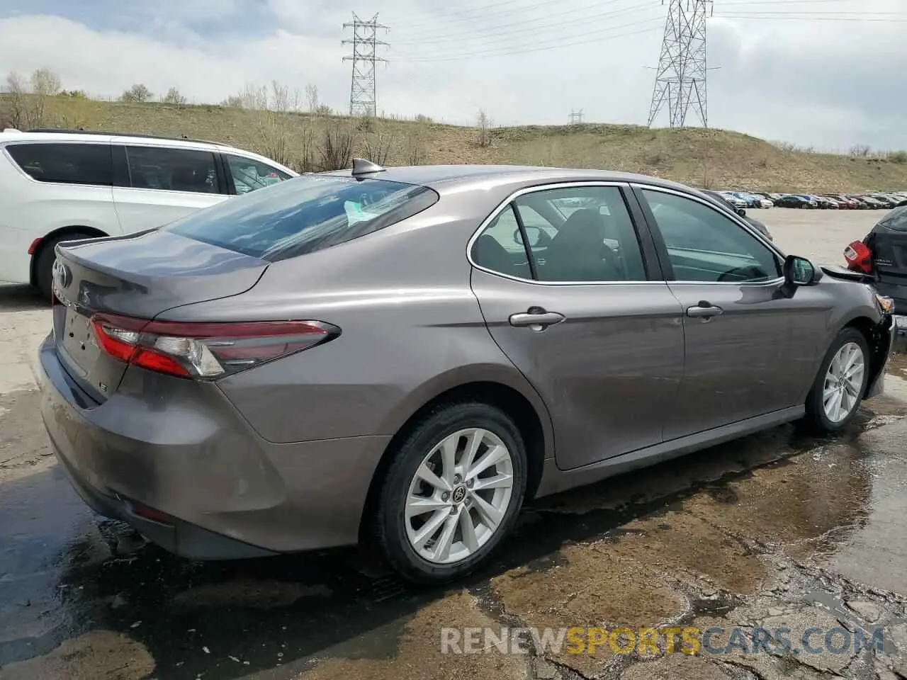 3 Photograph of a damaged car 4T1C11AK4MU579102 TOYOTA CAMRY 2021