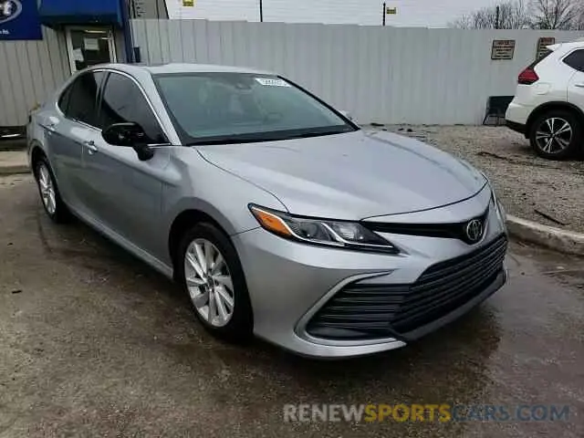 13 Photograph of a damaged car 4T1C11AK4MU593193 TOYOTA CAMRY 2021