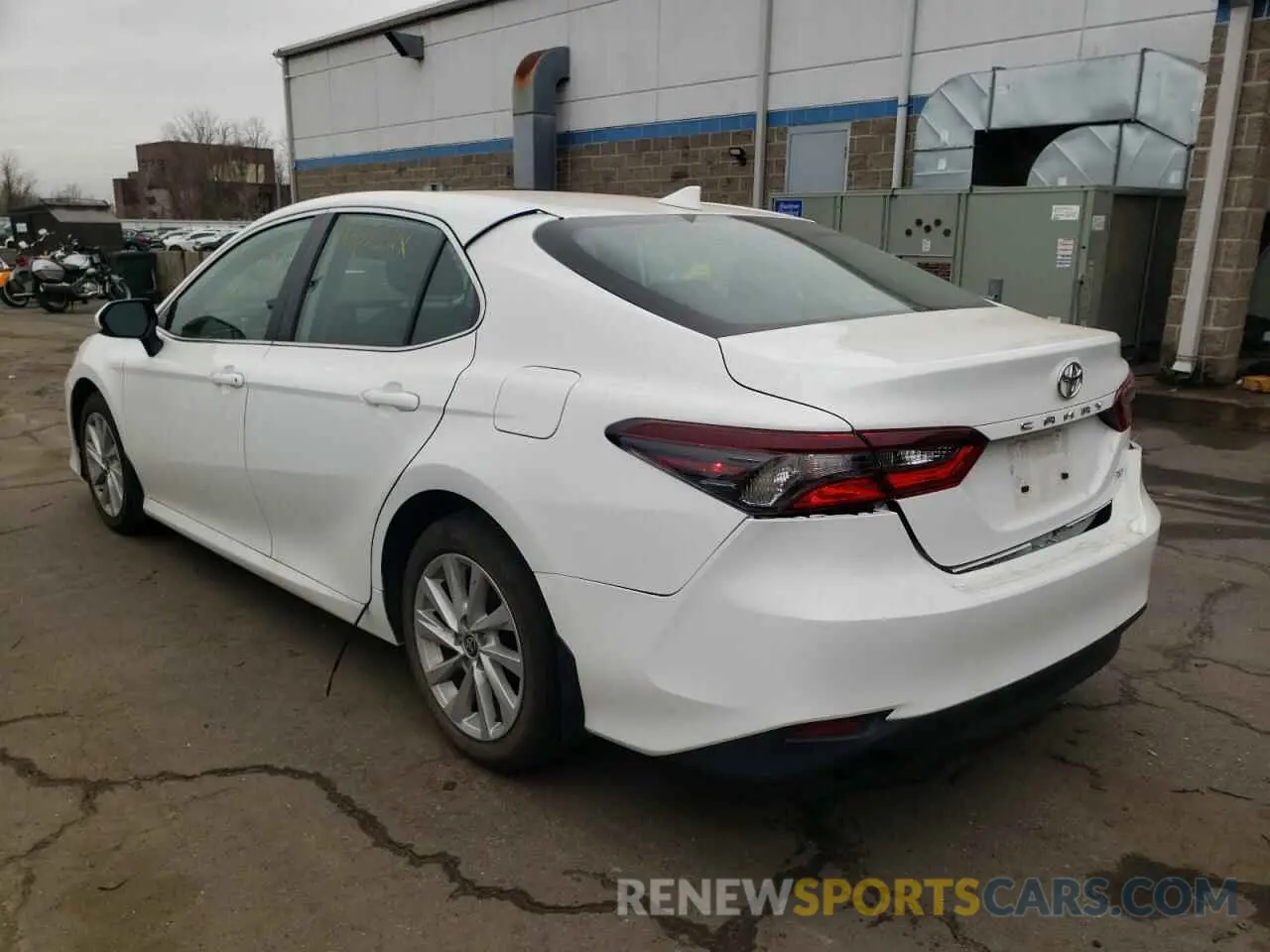 2 Фотография поврежденного автомобиля 4T1C11AK4MU601731 TOYOTA CAMRY 2021