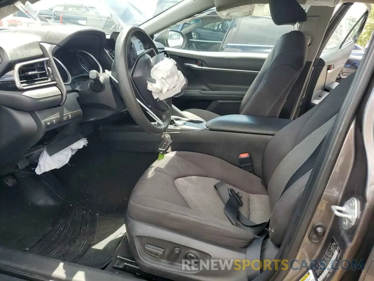 7 Photograph of a damaged car 4T1C11AK5MU444016 TOYOTA CAMRY 2021