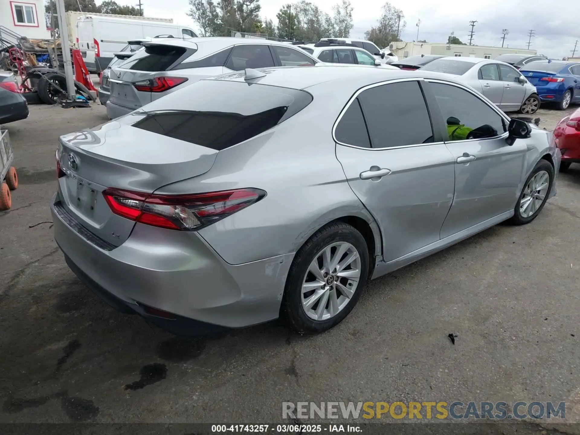 4 Photograph of a damaged car 4T1C11AK5MU464010 TOYOTA CAMRY 2021