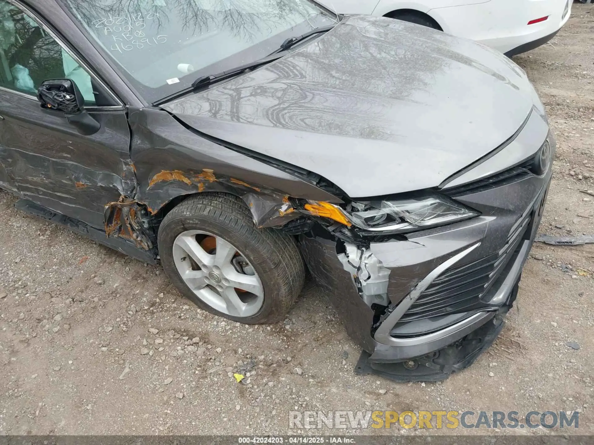 6 Photograph of a damaged car 4T1C11AK5MU468915 TOYOTA CAMRY 2021