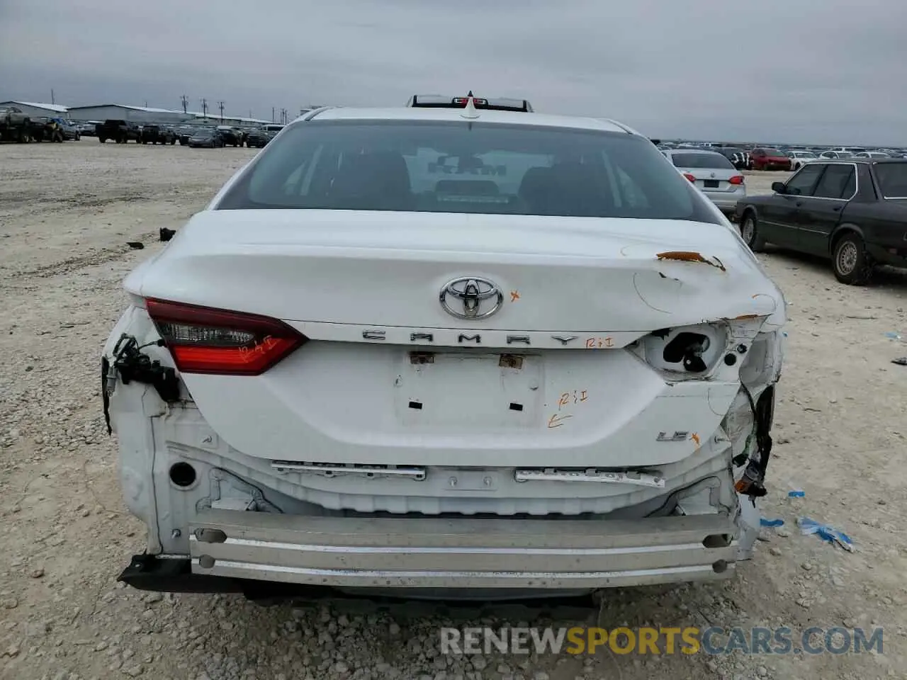 6 Photograph of a damaged car 4T1C11AK5MU517529 TOYOTA CAMRY 2021