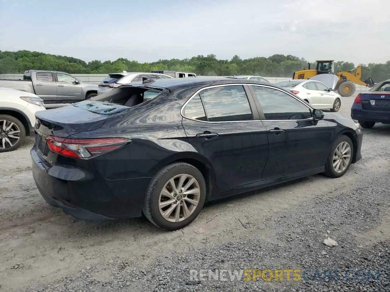 3 Фотография поврежденного автомобиля 4T1C11AK5MU529583 TOYOTA CAMRY 2021