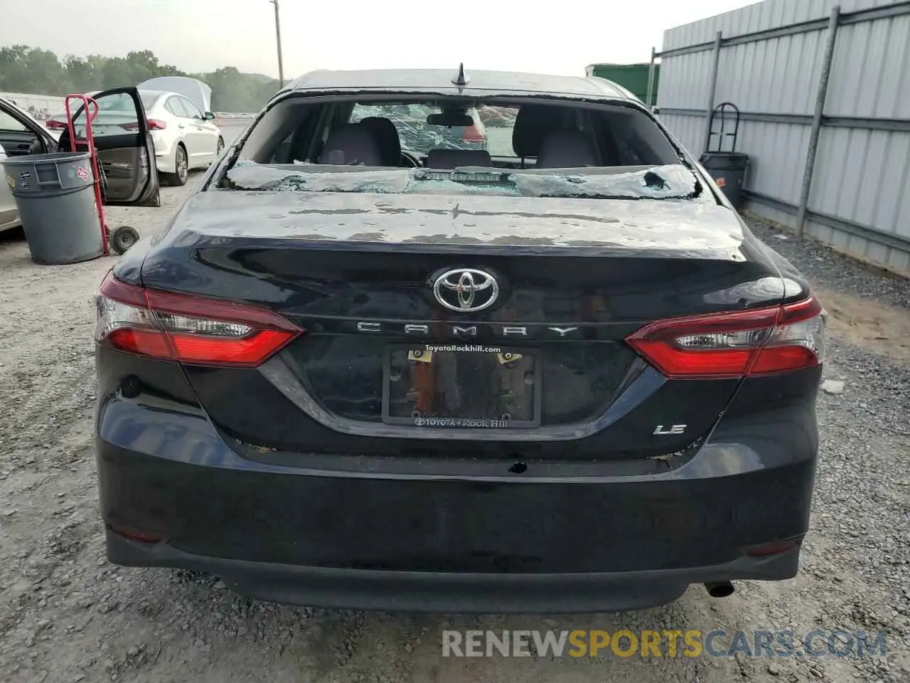 6 Фотография поврежденного автомобиля 4T1C11AK5MU529583 TOYOTA CAMRY 2021