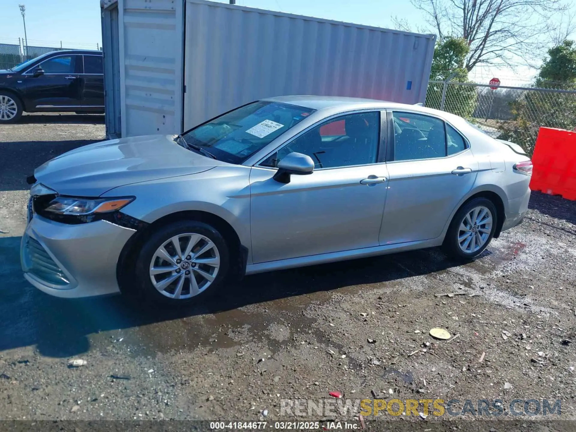 14 Photograph of a damaged car 4T1C11AK6MU420159 TOYOTA CAMRY 2021