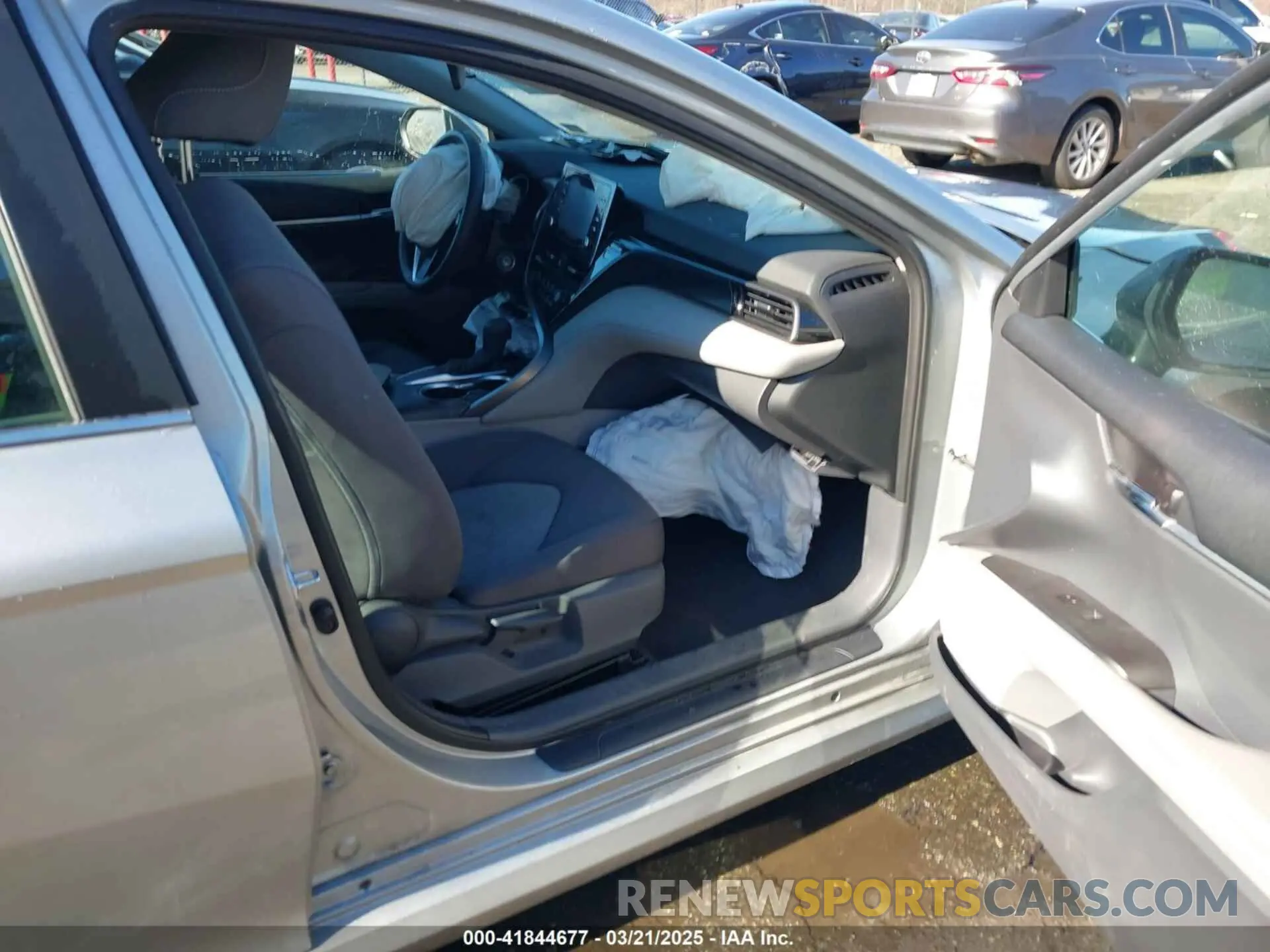 5 Photograph of a damaged car 4T1C11AK6MU420159 TOYOTA CAMRY 2021