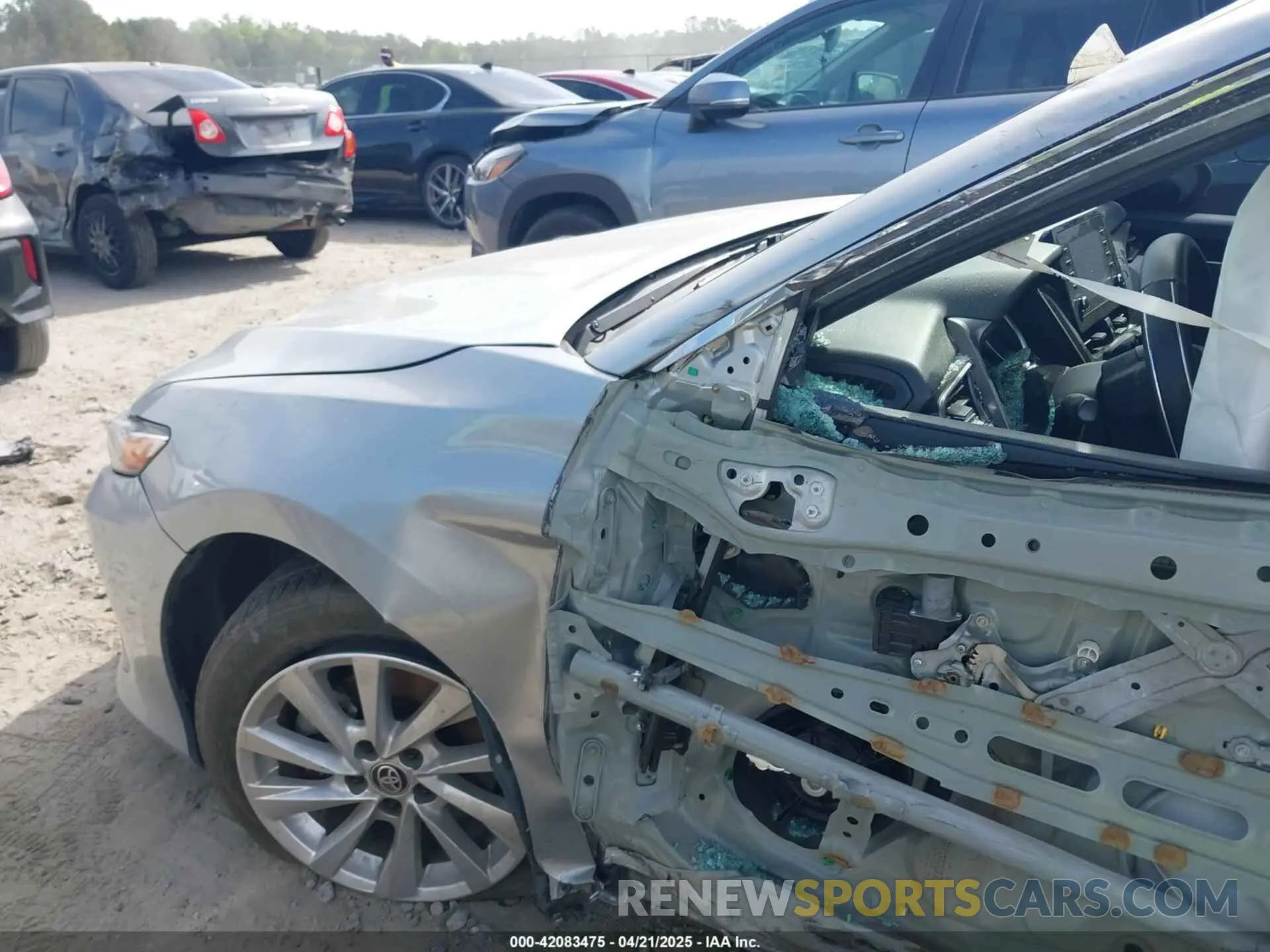 6 Photograph of a damaged car 4T1C11AK6MU443408 TOYOTA CAMRY 2021