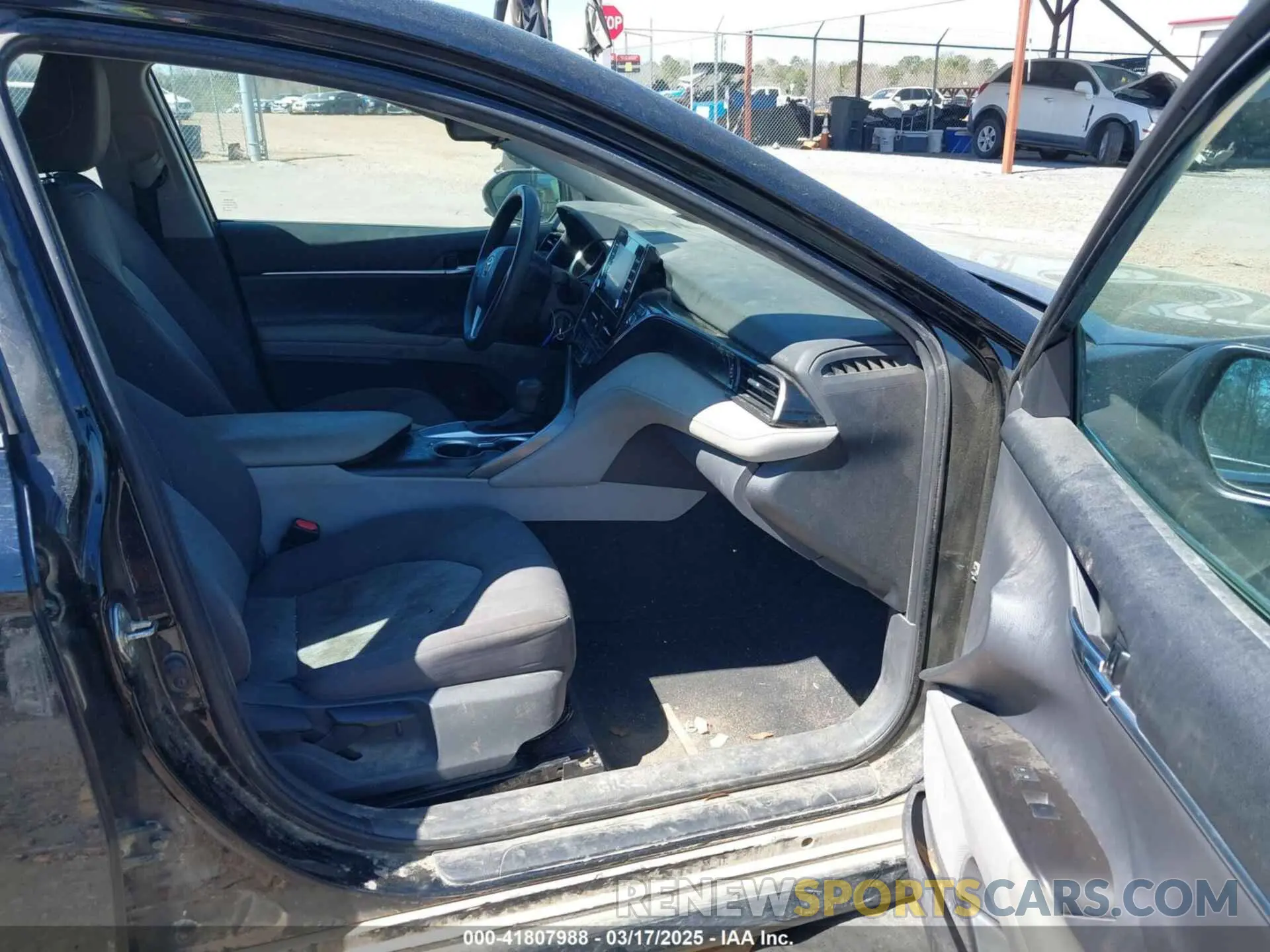 5 Фотография поврежденного автомобиля 4T1C11AK6MU514364 TOYOTA CAMRY 2021