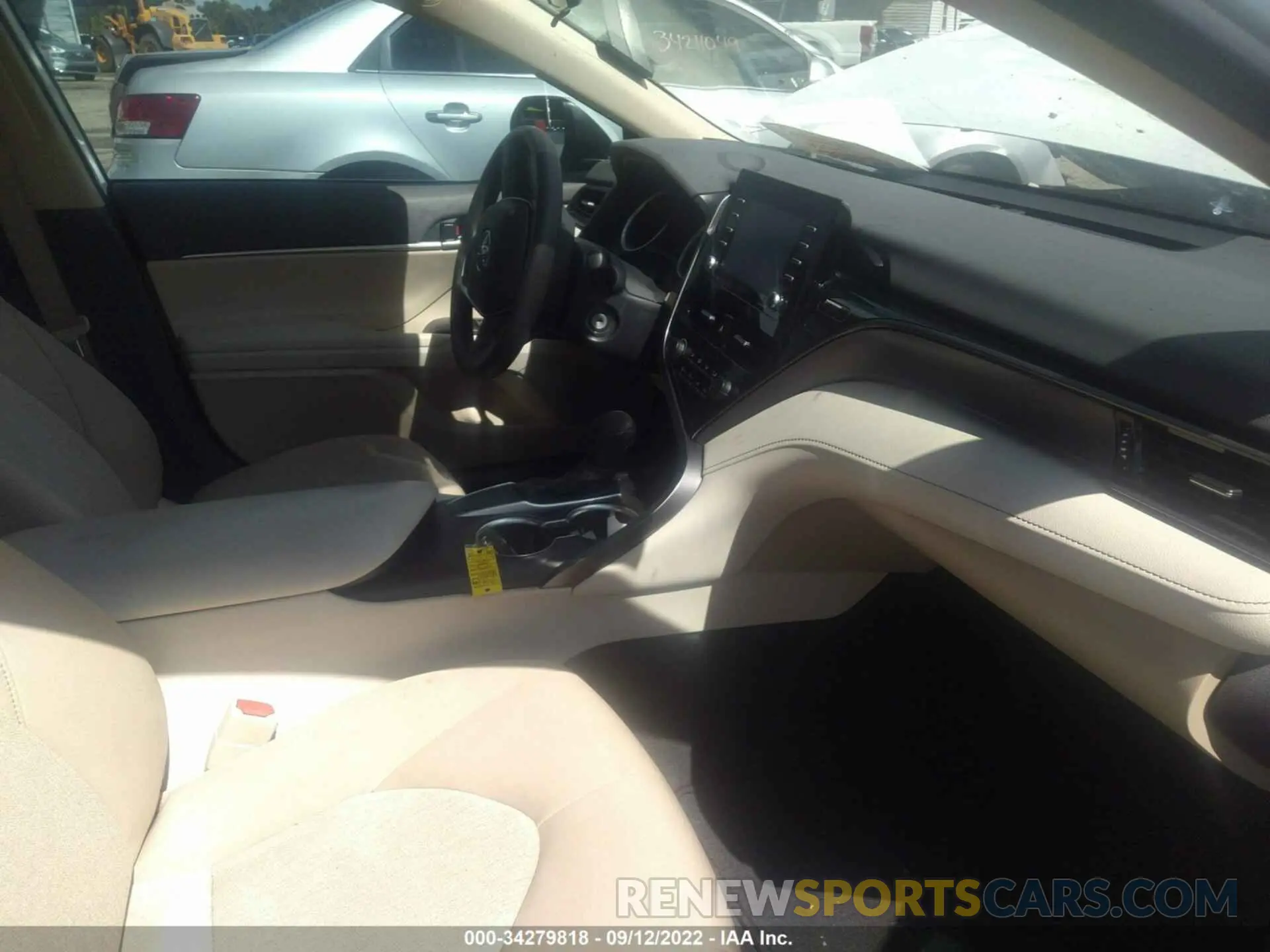 5 Photograph of a damaged car 4T1C11AK6MU558574 TOYOTA CAMRY 2021