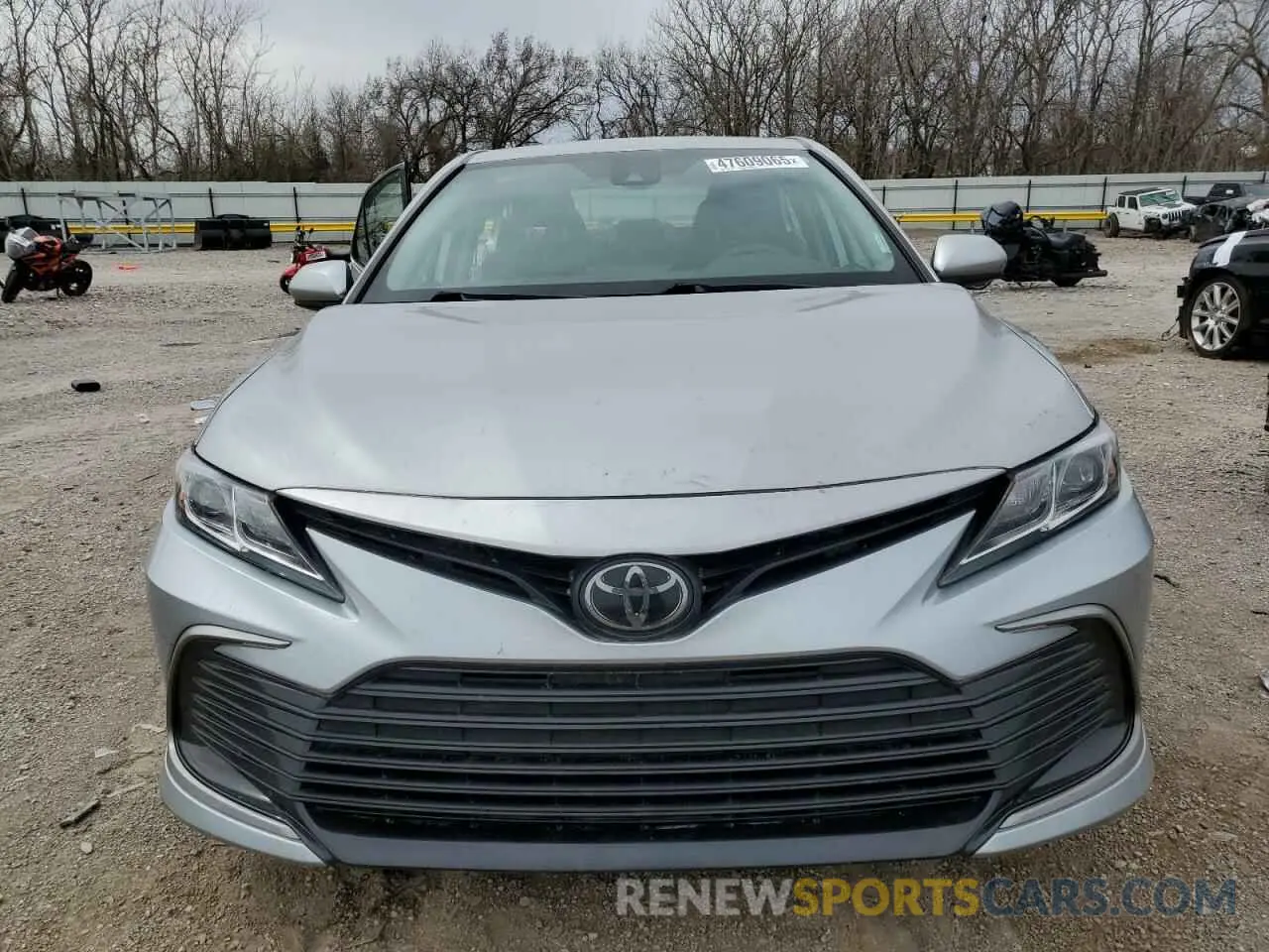 5 Photograph of a damaged car 4T1C11AK6MU562687 TOYOTA CAMRY 2021