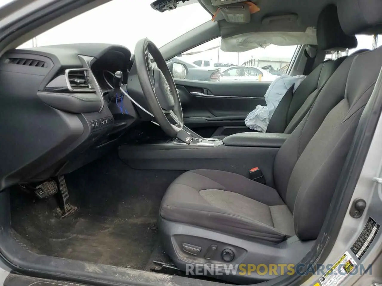 7 Photograph of a damaged car 4T1C11AK6MU562687 TOYOTA CAMRY 2021