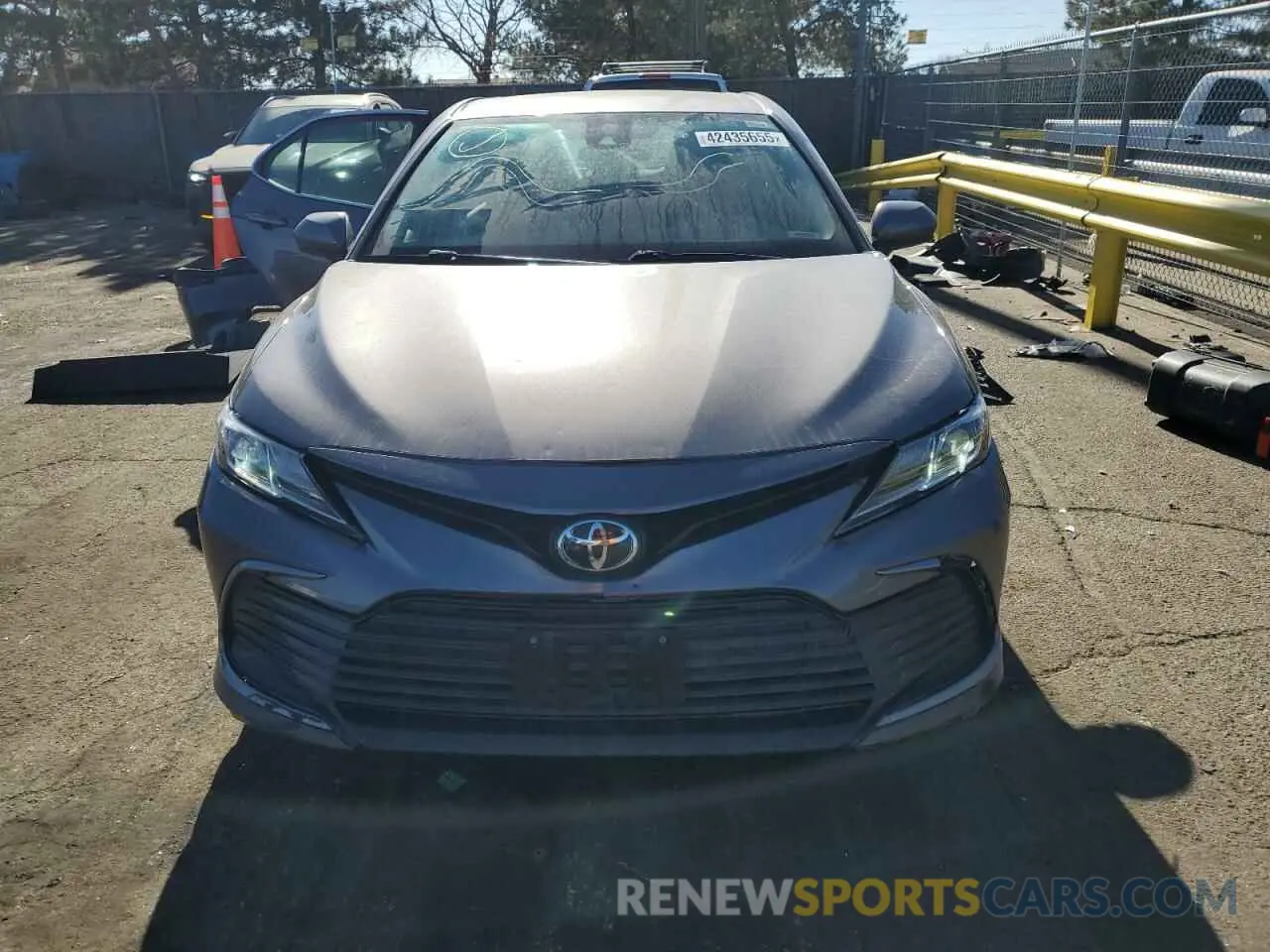 5 Photograph of a damaged car 4T1C11AK6MU598296 TOYOTA CAMRY 2021