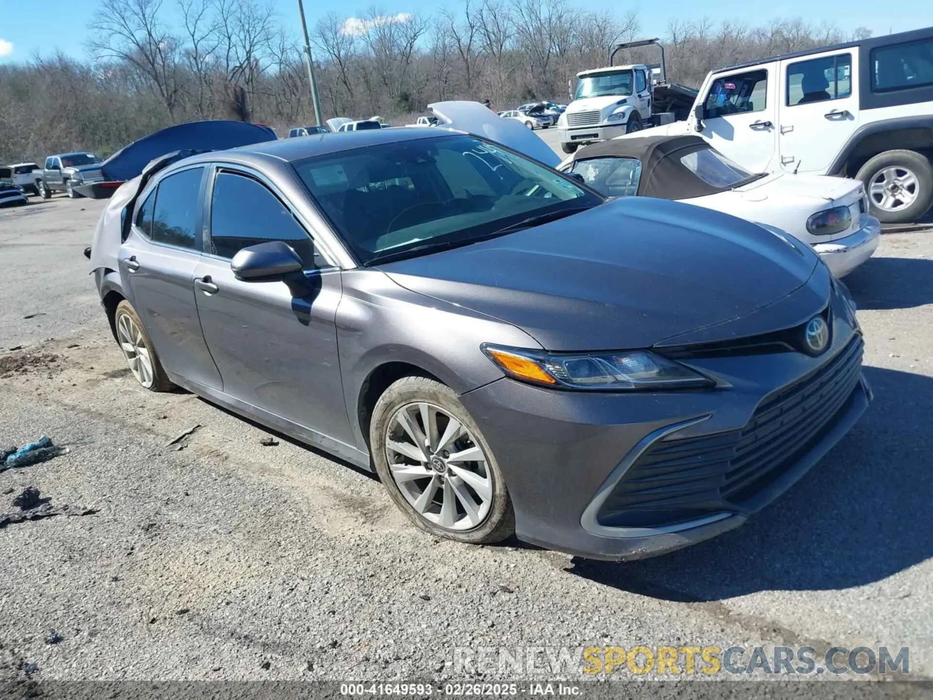 1 Фотография поврежденного автомобиля 4T1C11AK6MU600323 TOYOTA CAMRY 2021