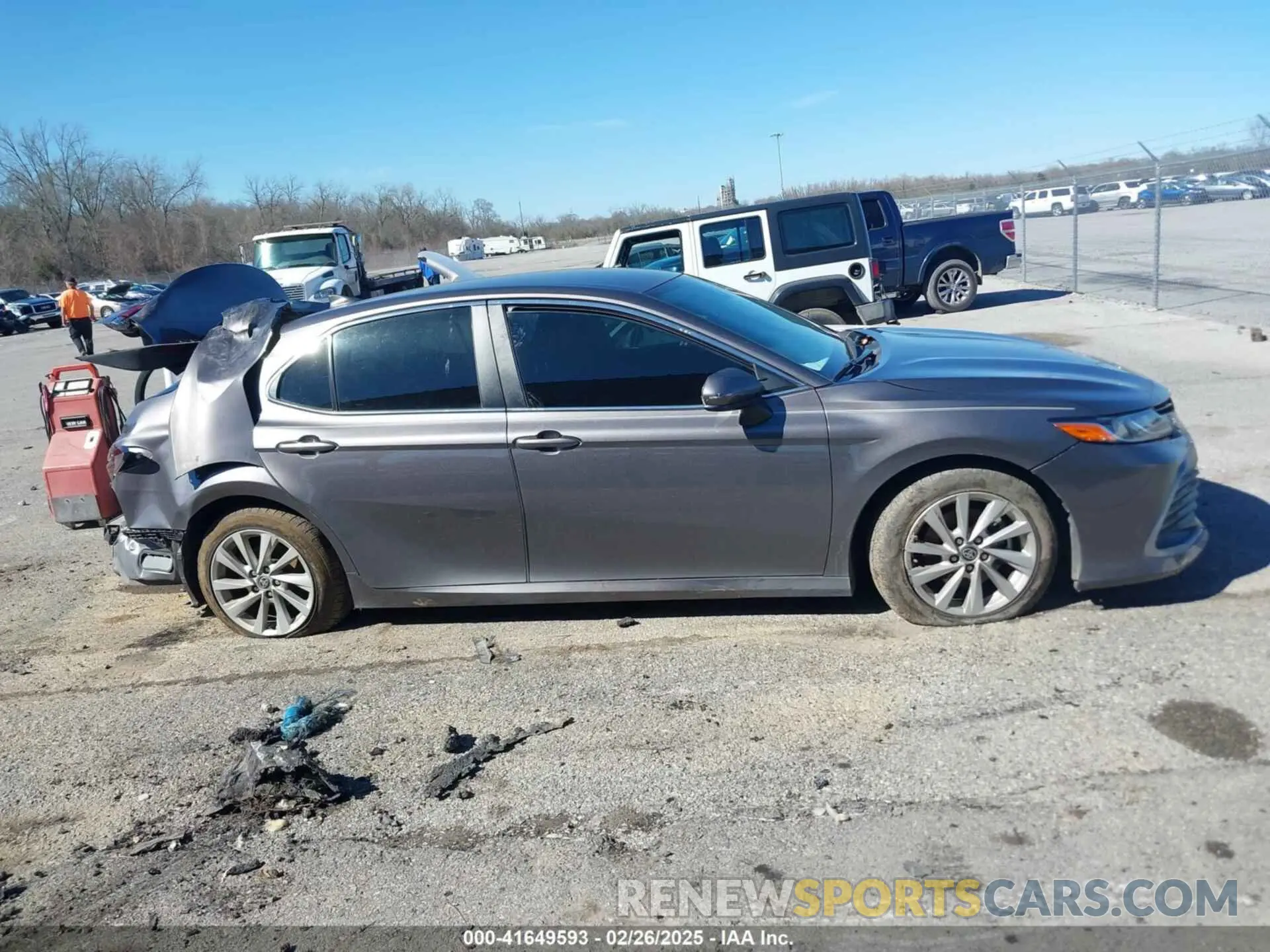13 Фотография поврежденного автомобиля 4T1C11AK6MU600323 TOYOTA CAMRY 2021