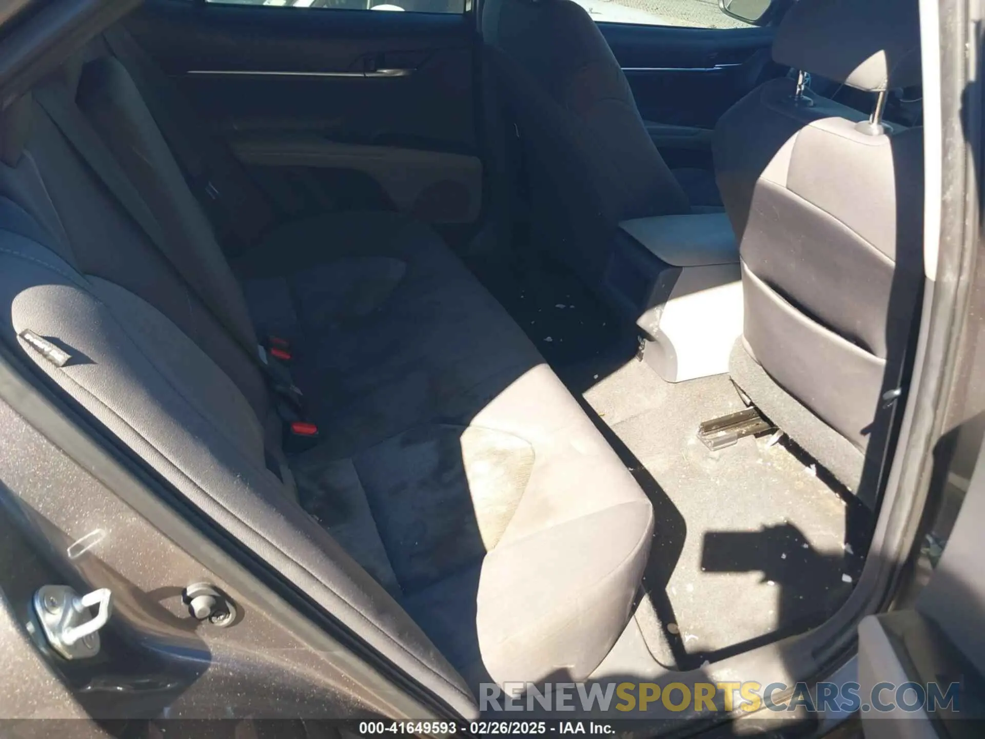 8 Фотография поврежденного автомобиля 4T1C11AK6MU600323 TOYOTA CAMRY 2021