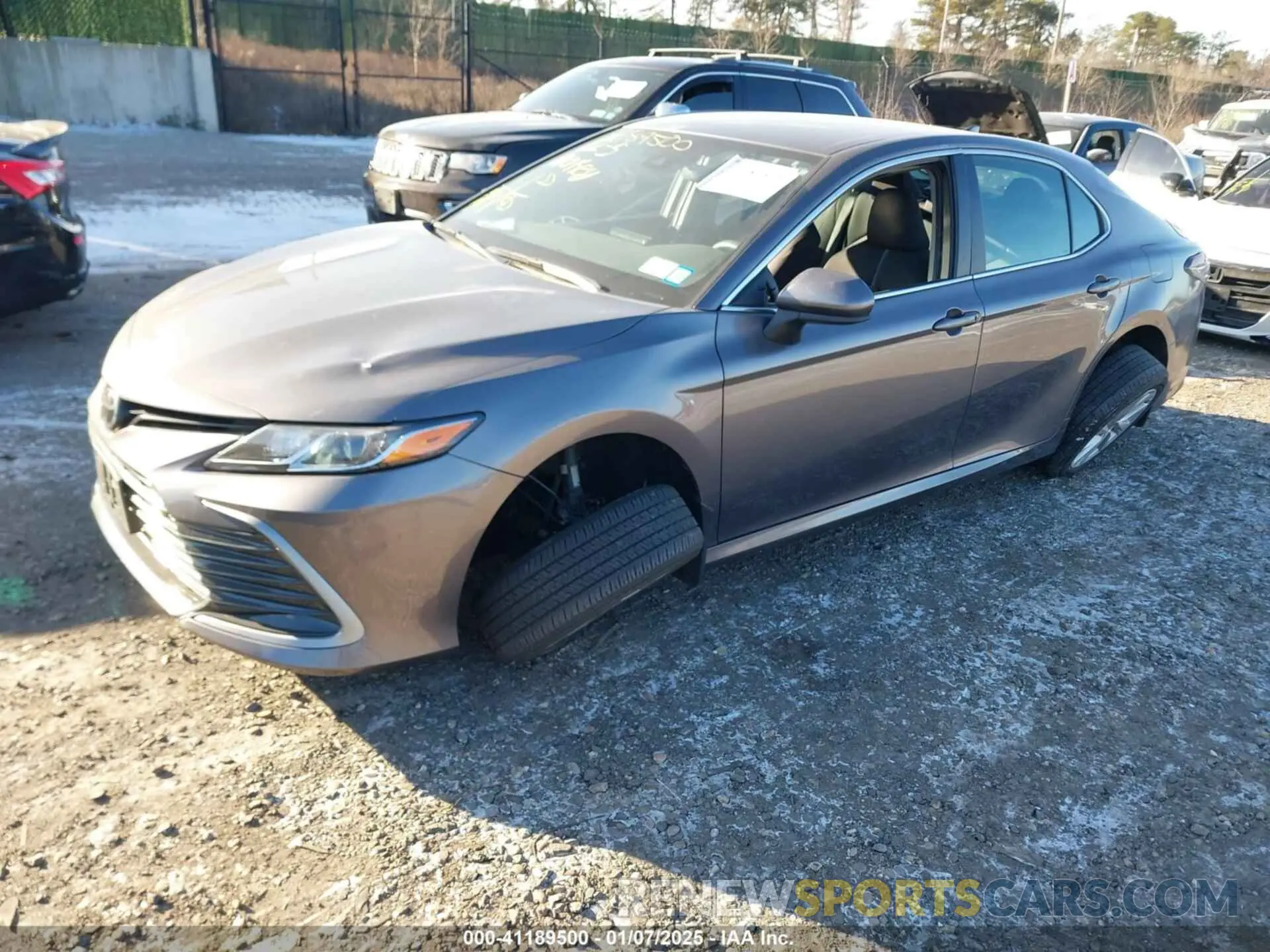 2 Фотография поврежденного автомобиля 4T1C11AK6MU616117 TOYOTA CAMRY 2021