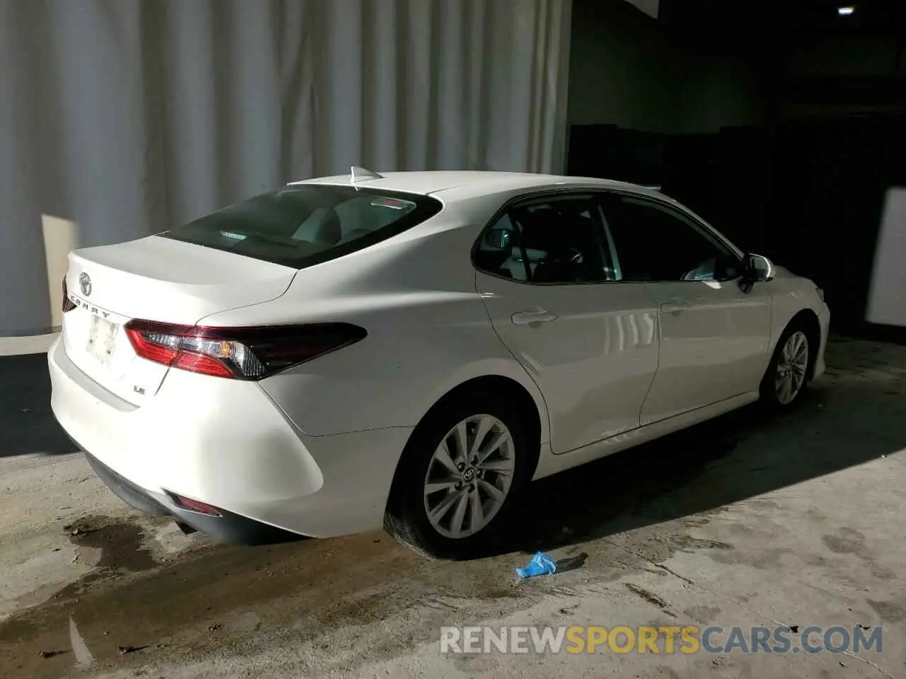 3 Photograph of a damaged car 4T1C11AK7MU465109 TOYOTA CAMRY 2021