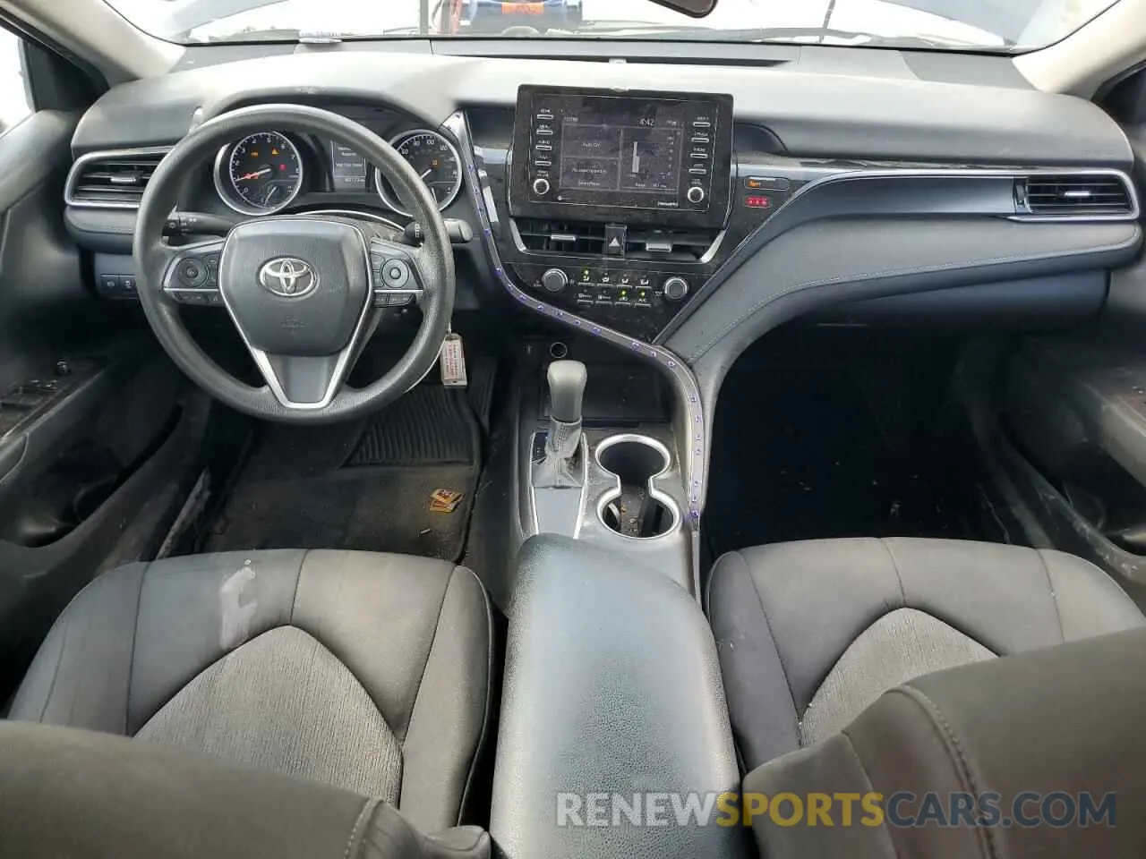 8 Фотография поврежденного автомобиля 4T1C11AK7MU576176 TOYOTA CAMRY 2021