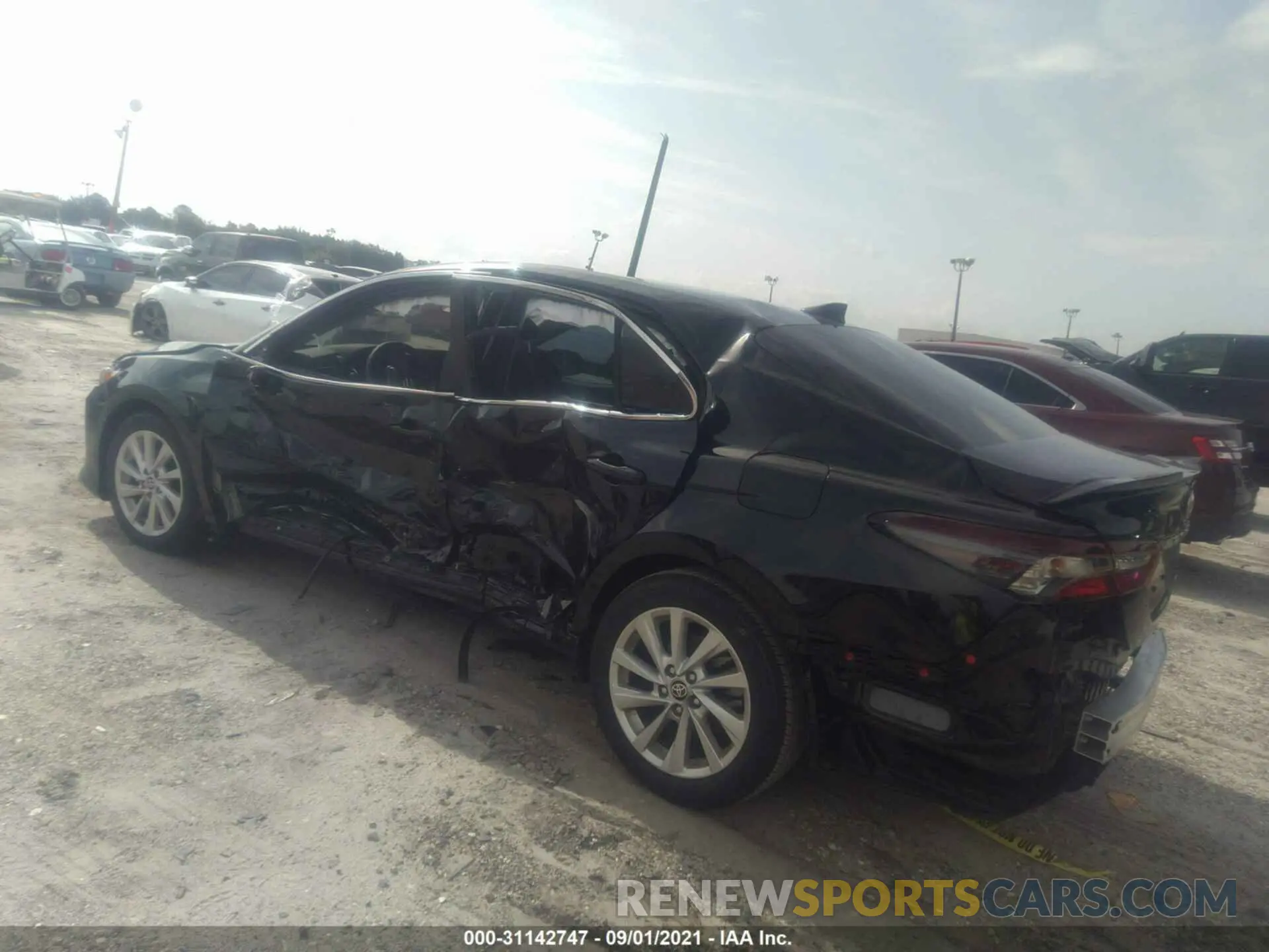 3 Photograph of a damaged car 4T1C11AK7MU583371 TOYOTA CAMRY 2021