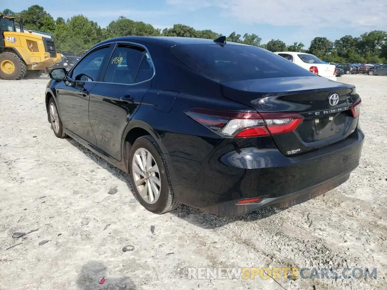 3 Photograph of a damaged car 4T1C11AK7MU596816 TOYOTA CAMRY 2021