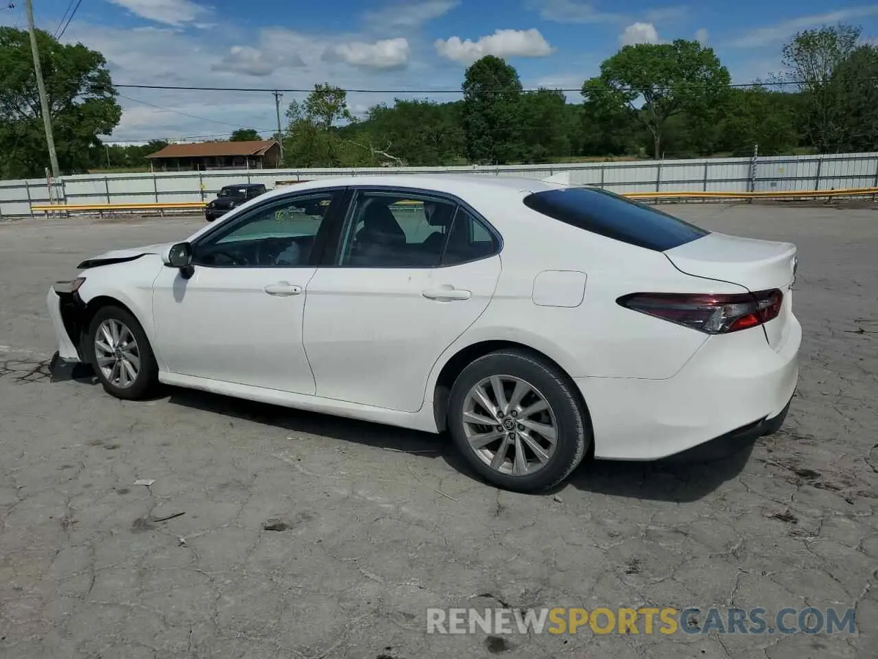 2 Photograph of a damaged car 4T1C11AK8MU440137 TOYOTA CAMRY 2021