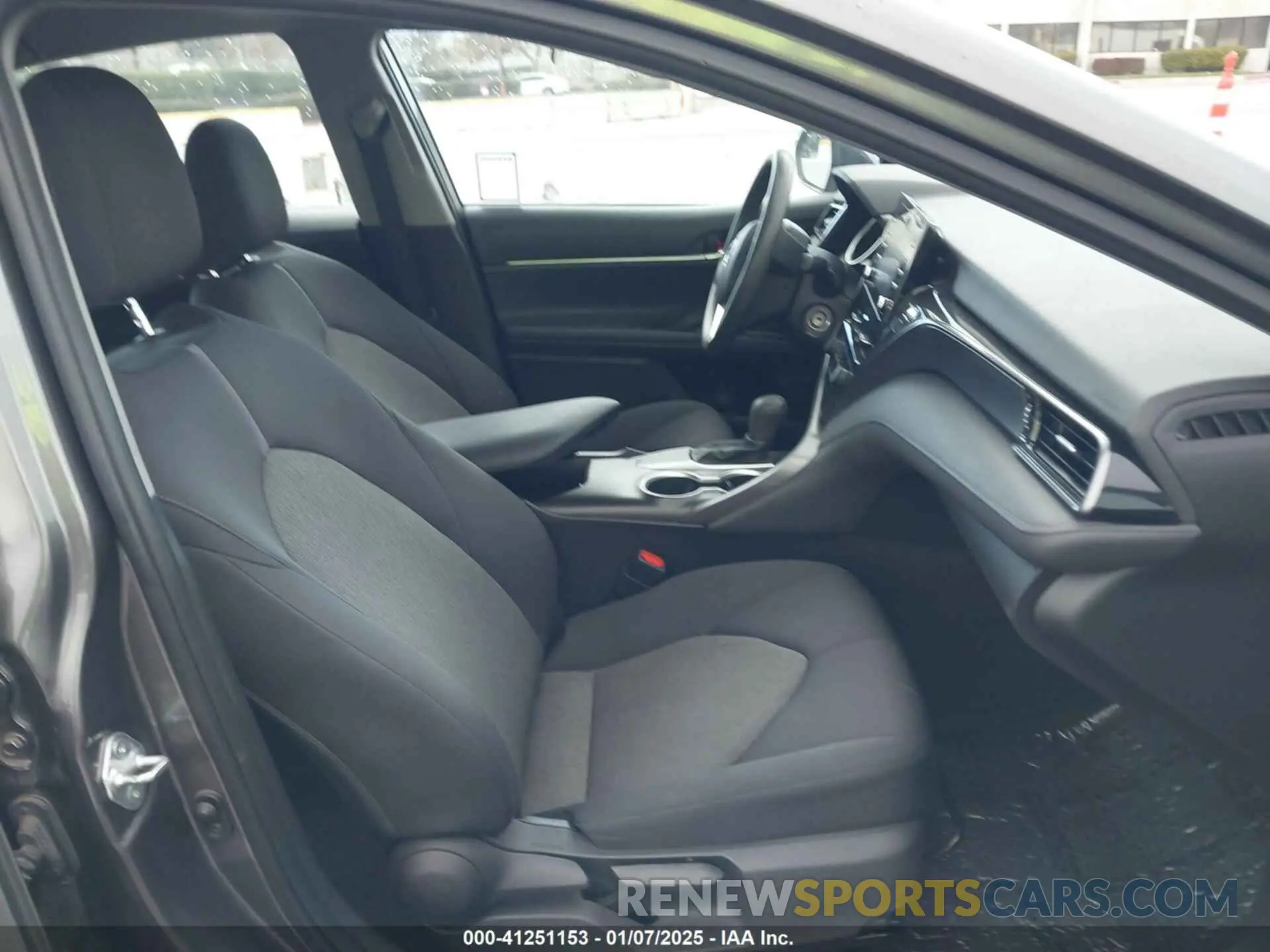 5 Фотография поврежденного автомобиля 4T1C11AK8MU577403 TOYOTA CAMRY 2021
