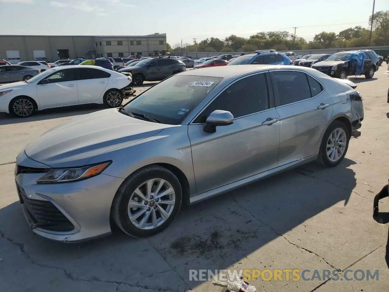 1 Photograph of a damaged car 4T1C11AK8MU580897 TOYOTA CAMRY 2021