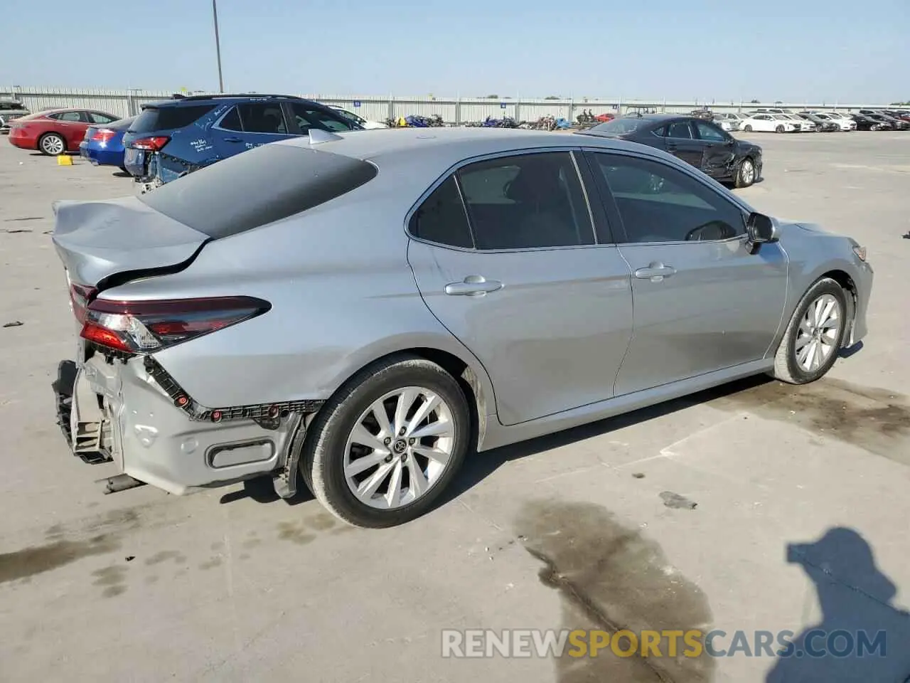 3 Photograph of a damaged car 4T1C11AK8MU580897 TOYOTA CAMRY 2021