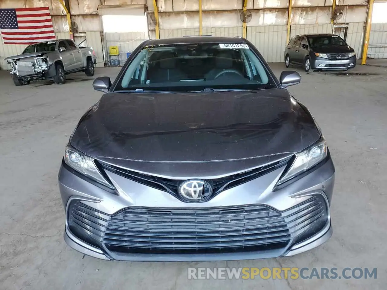 5 Фотография поврежденного автомобиля 4T1C11AK8MU580978 TOYOTA CAMRY 2021