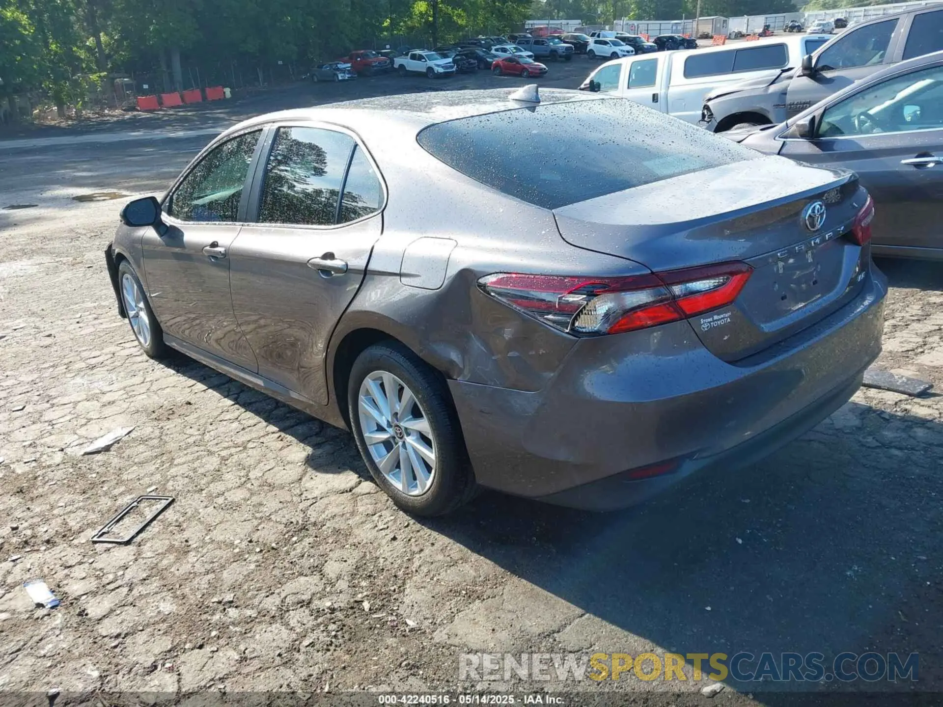3 Фотография поврежденного автомобиля 4T1C11AK9MU467427 TOYOTA CAMRY 2021
