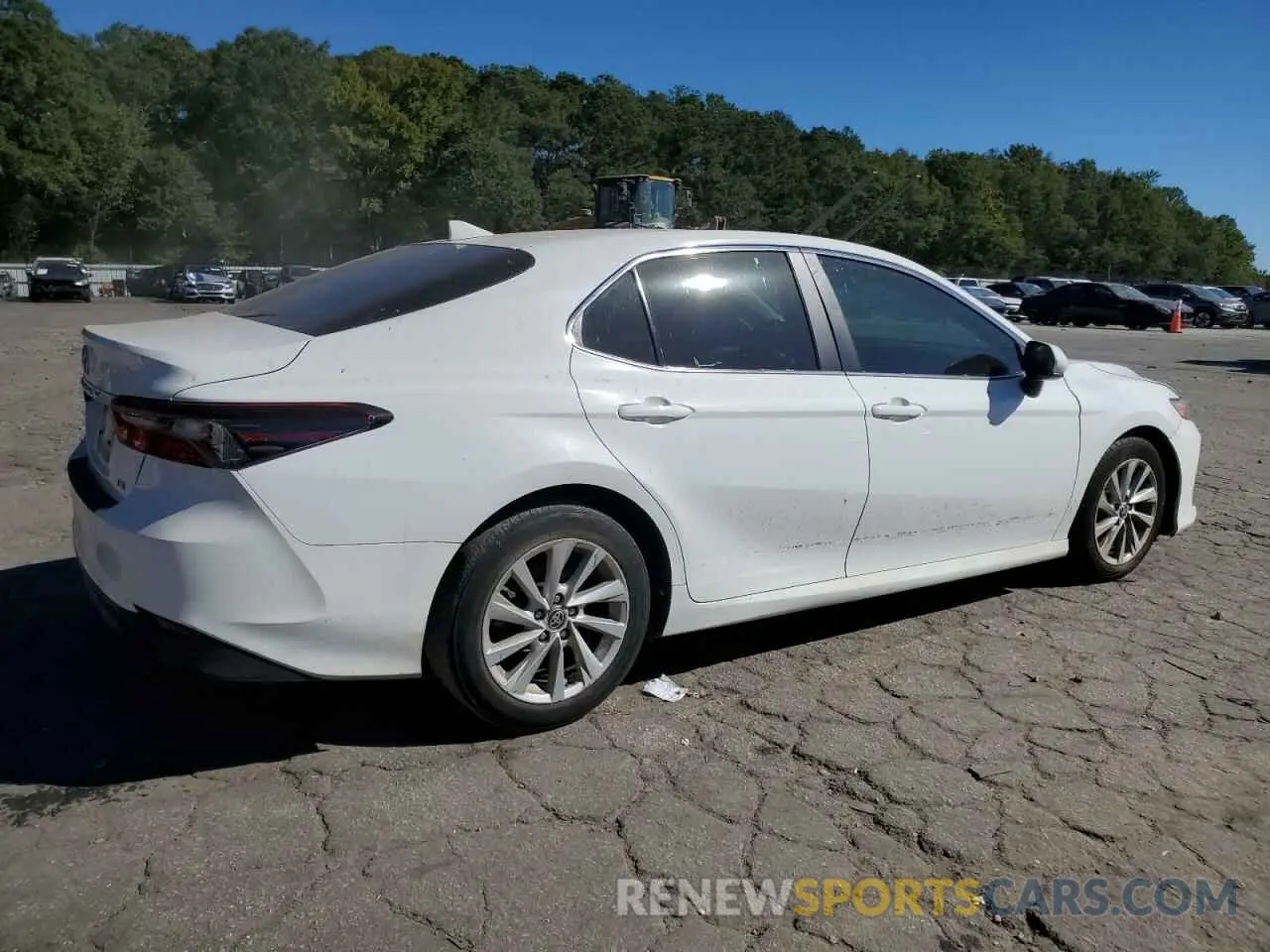 3 Photograph of a damaged car 4T1C11AK9MU516576 TOYOTA CAMRY 2021