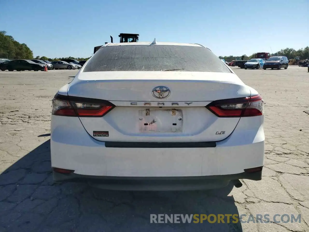 6 Photograph of a damaged car 4T1C11AK9MU516576 TOYOTA CAMRY 2021