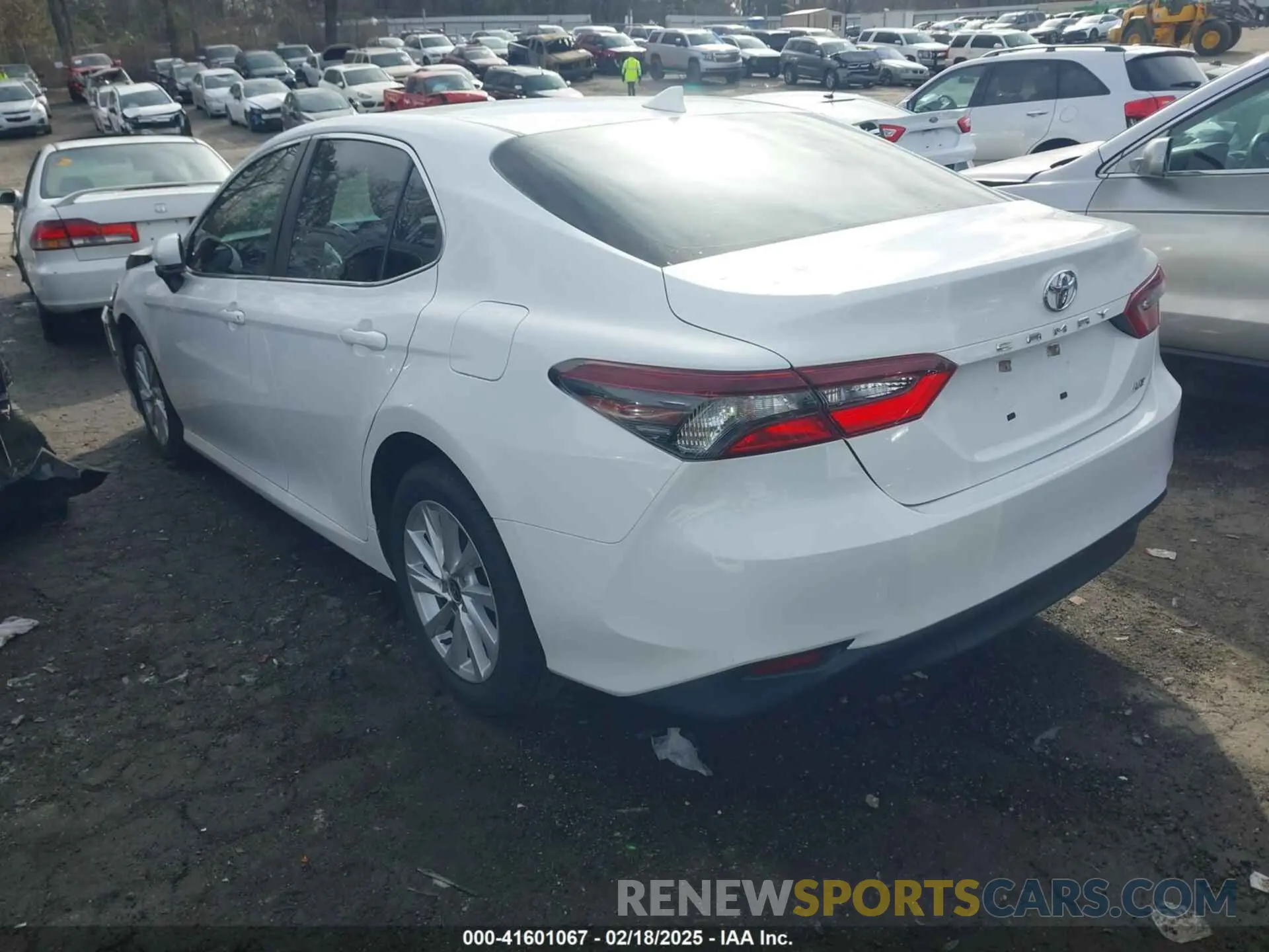 3 Photograph of a damaged car 4T1C11AK9MU581752 TOYOTA CAMRY 2021