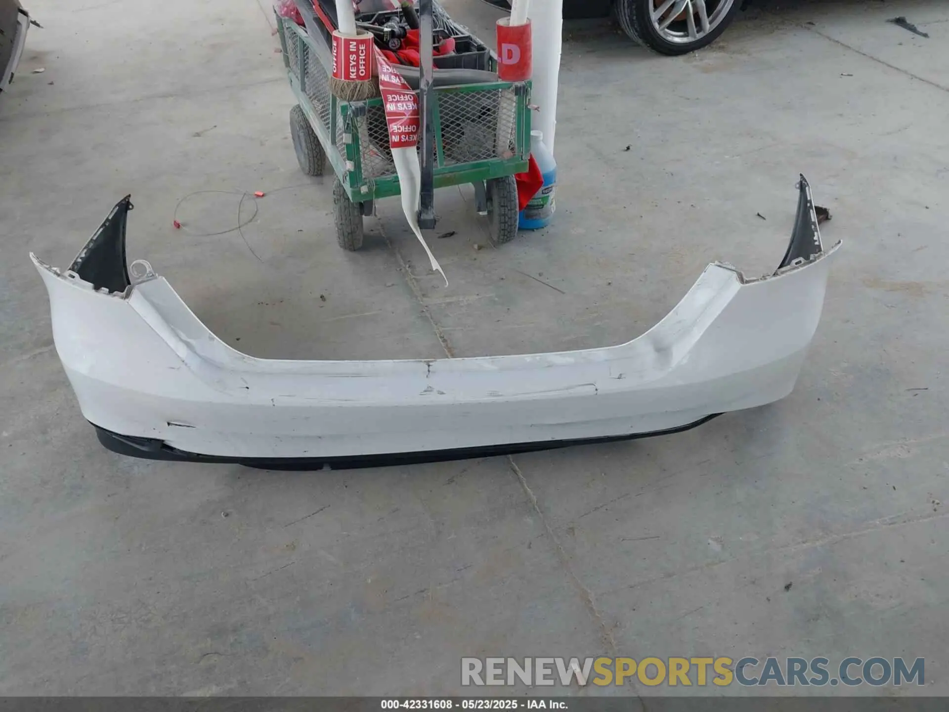 12 Фотография поврежденного автомобиля 4T1C11AK9MU584845 TOYOTA CAMRY 2021
