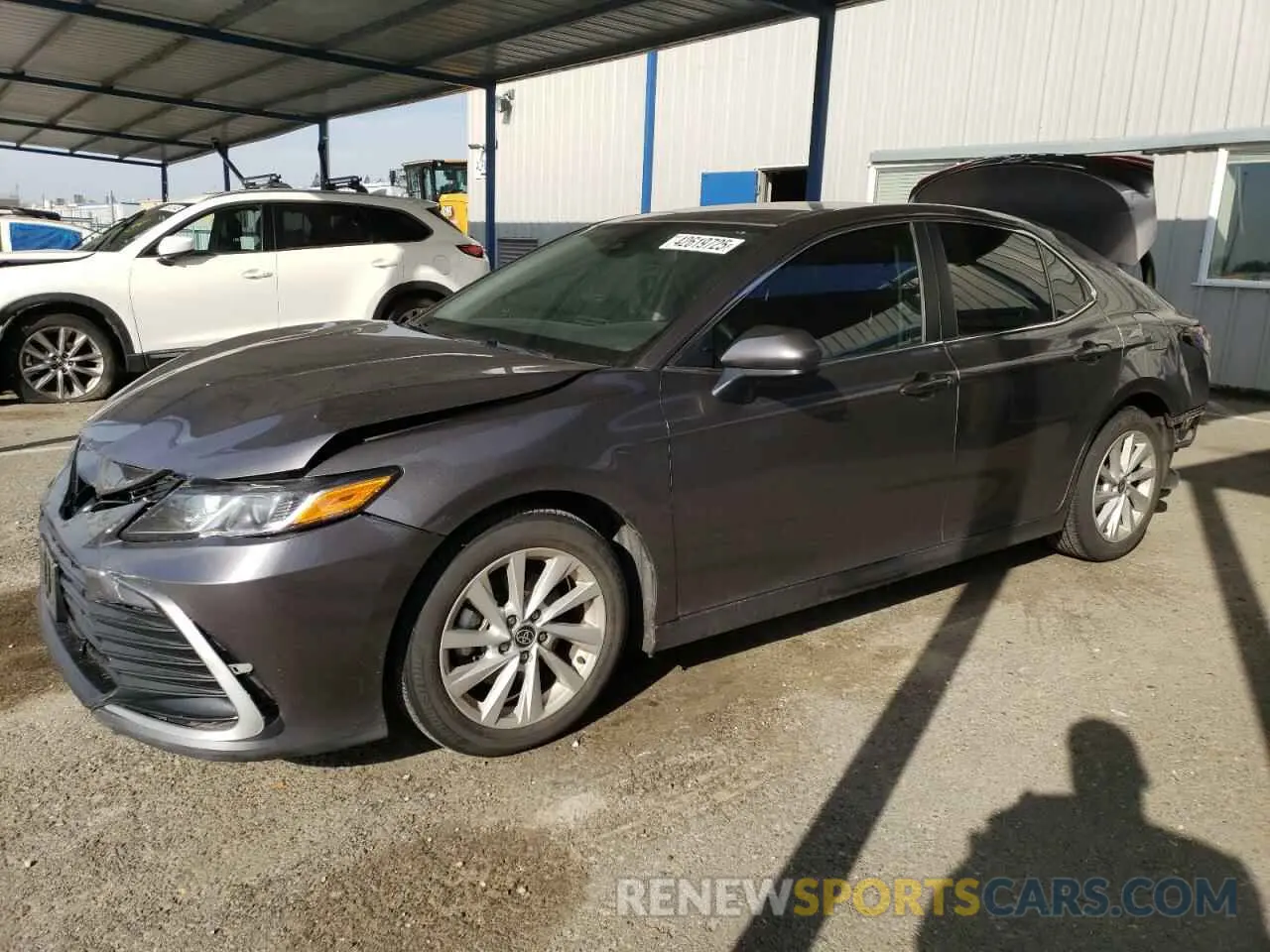 1 Photograph of a damaged car 4T1C11AK9MU590693 TOYOTA CAMRY 2021