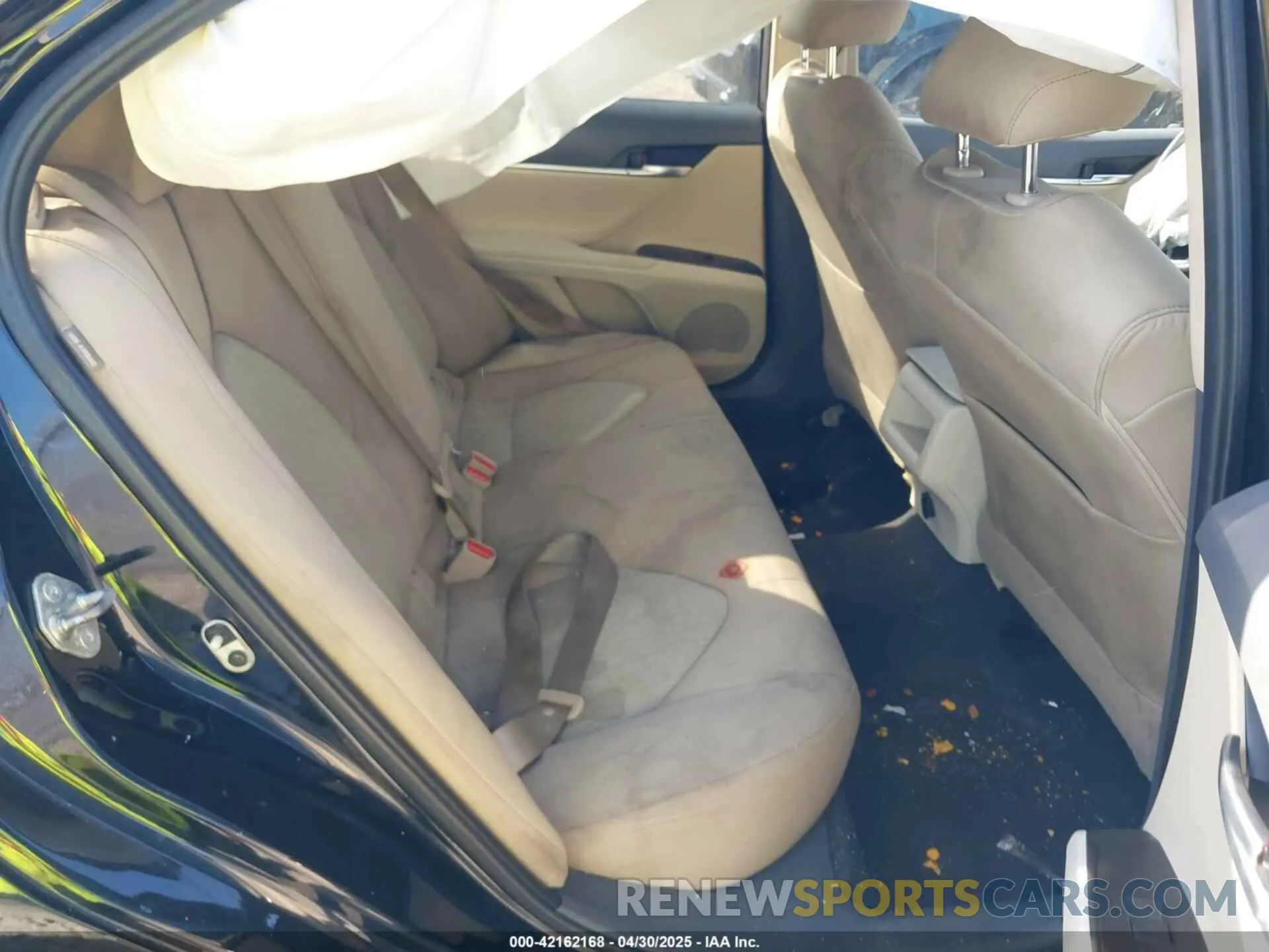 8 Photograph of a damaged car 4T1C11AKXMU408676 TOYOTA CAMRY 2021