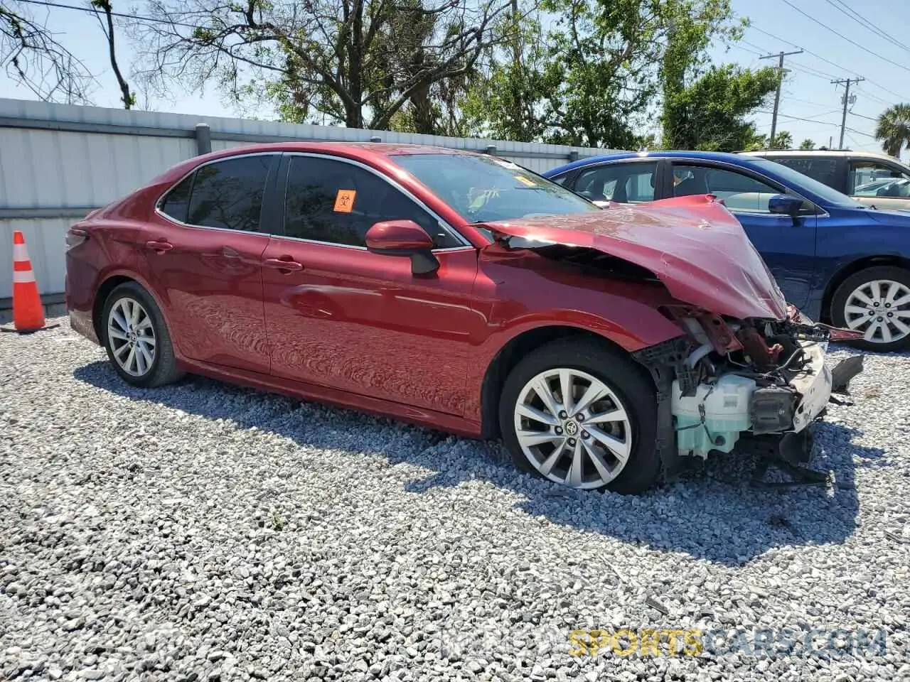 4 Photograph of a damaged car 4T1C11AKXMU531930 TOYOTA CAMRY 2021