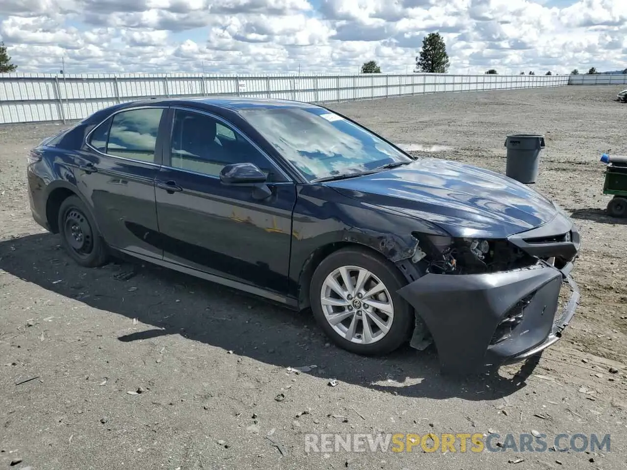 4 Photograph of a damaged car 4T1C11AKXMU559985 TOYOTA CAMRY 2021